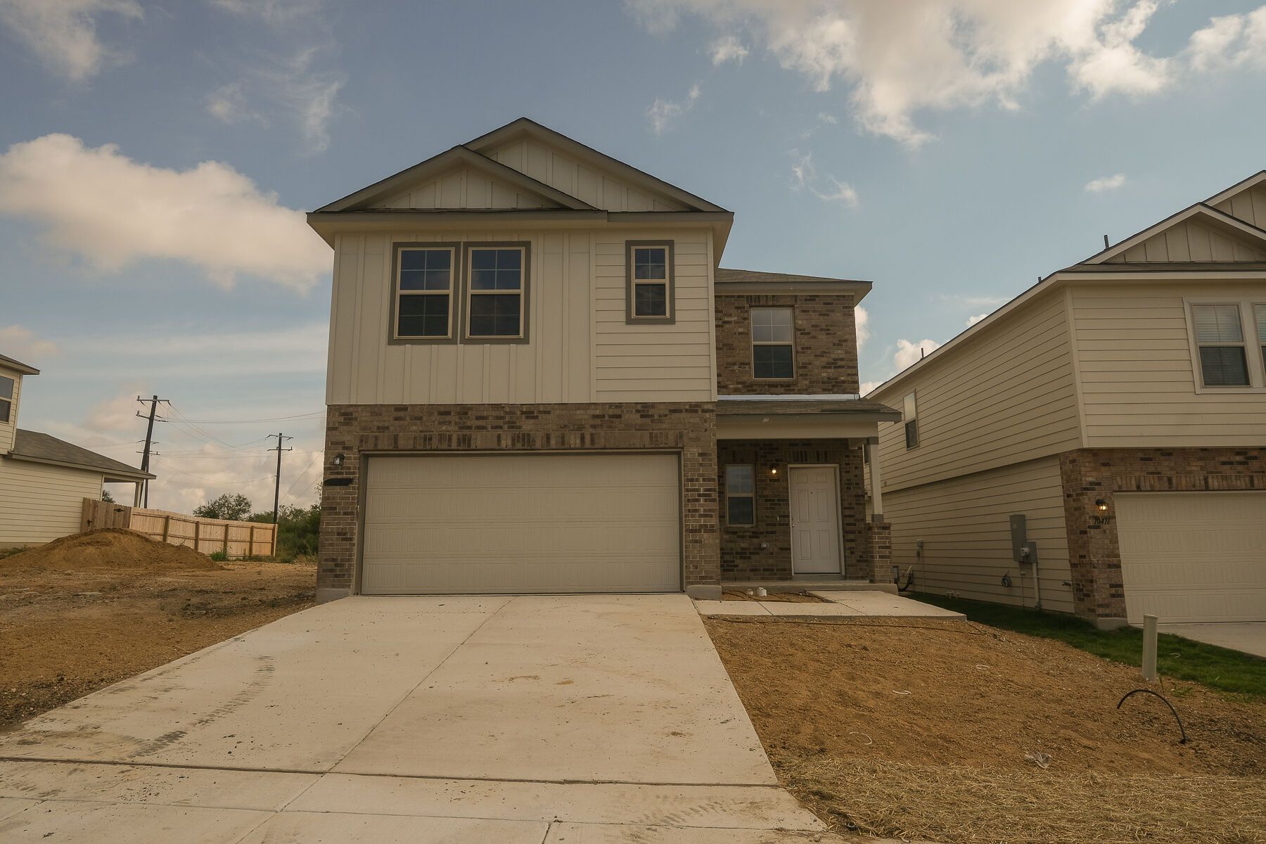 Front Exterior:Front Exterior