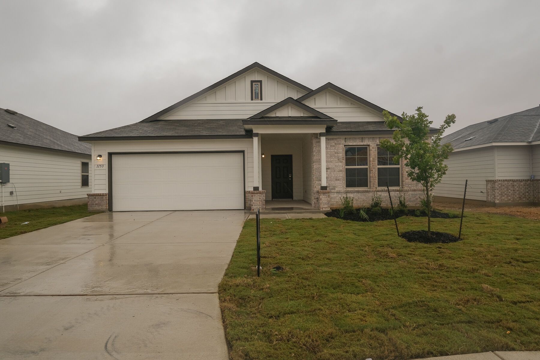 Front Exterior:Front Exterior