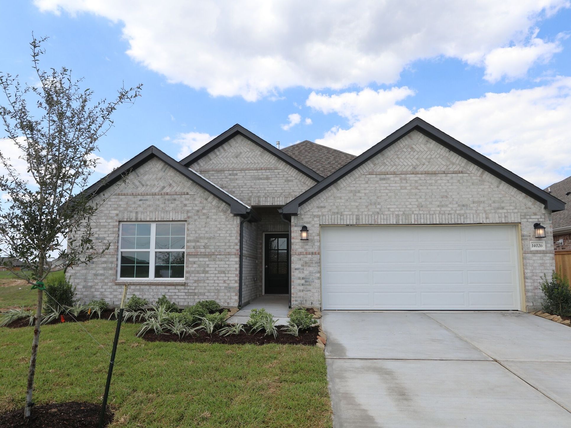 Front Exterior:Front Exterior