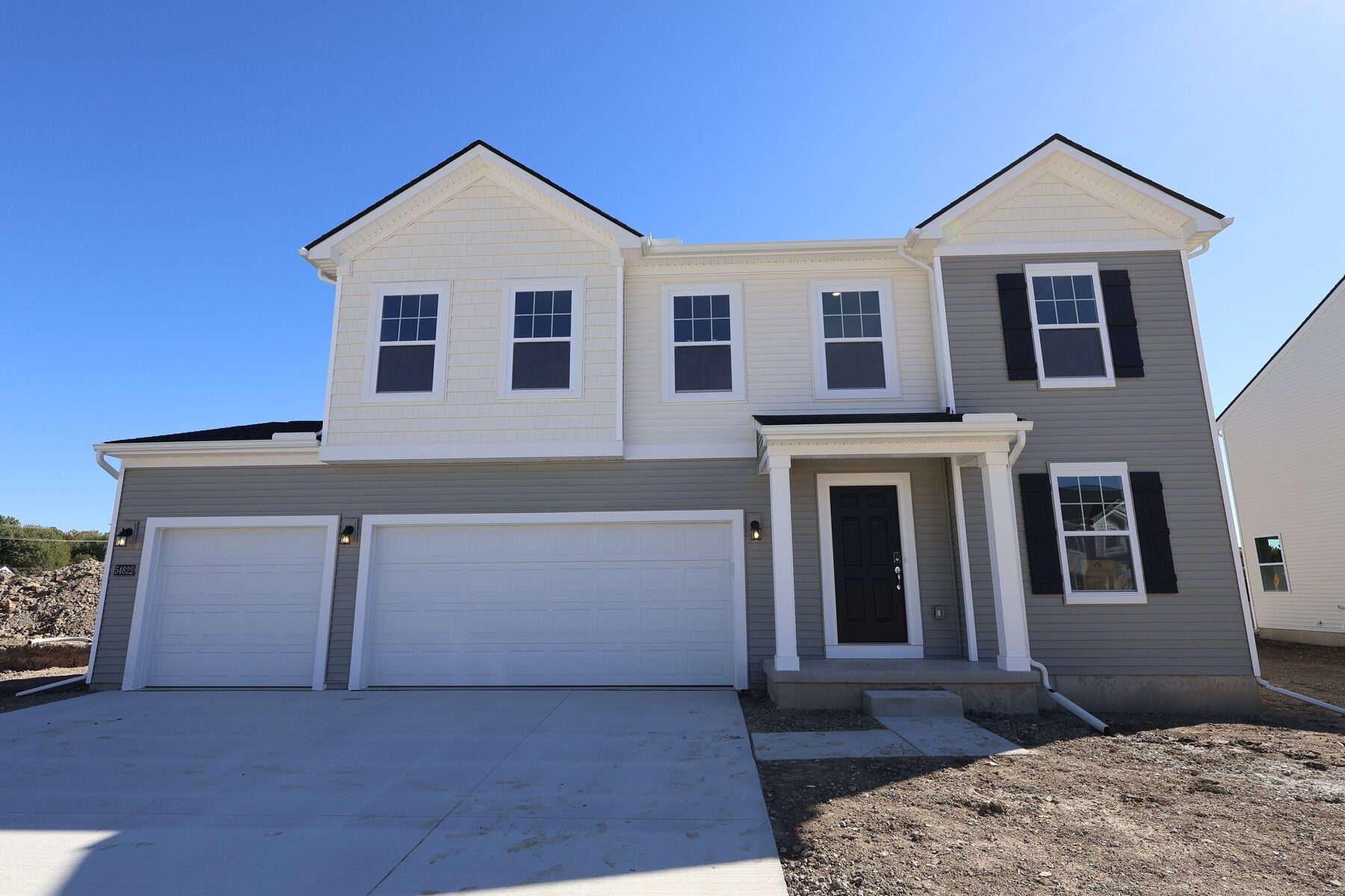 Front Exterior:Front Exterior