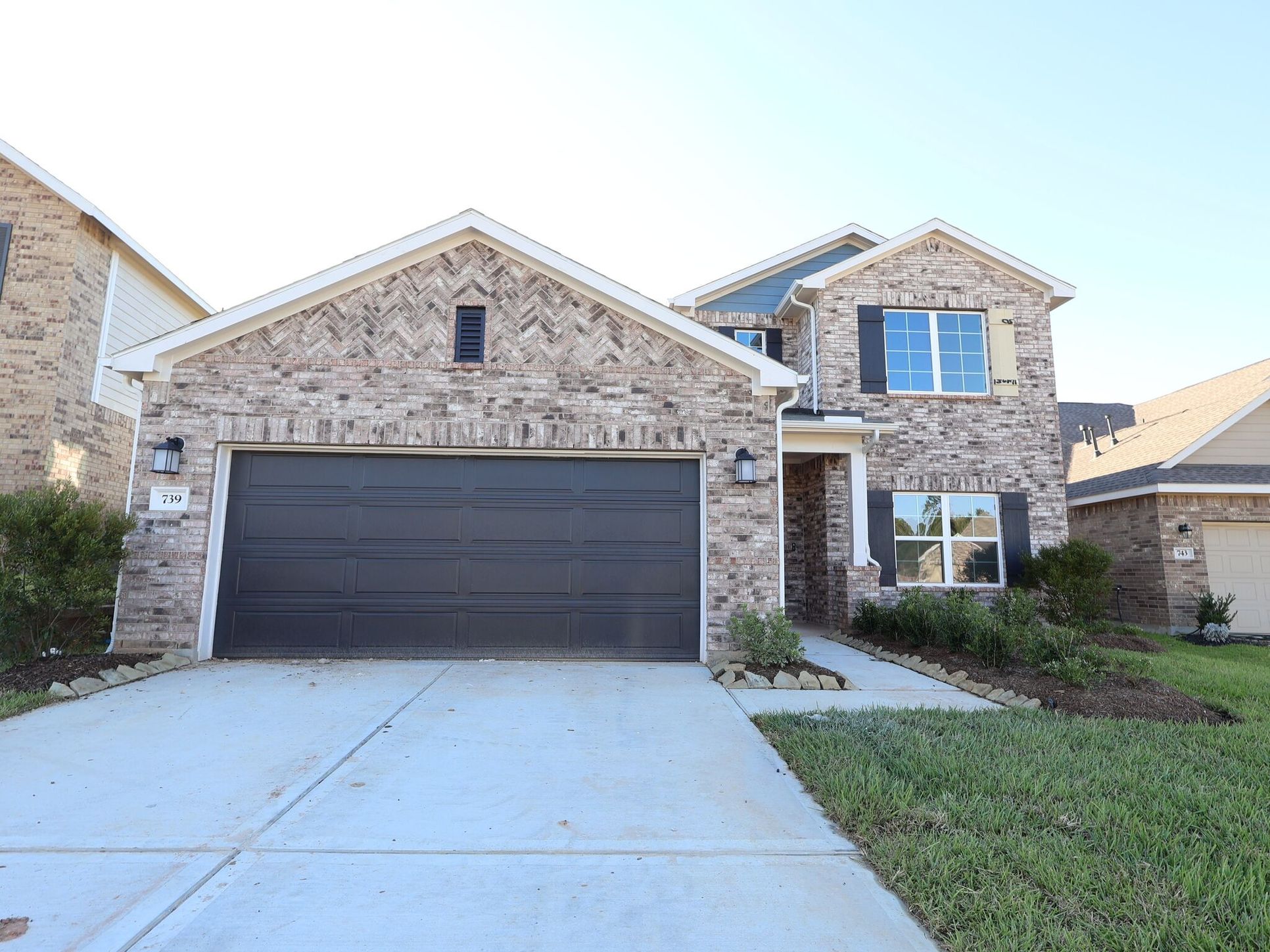 Front Exterior:Front Exterior