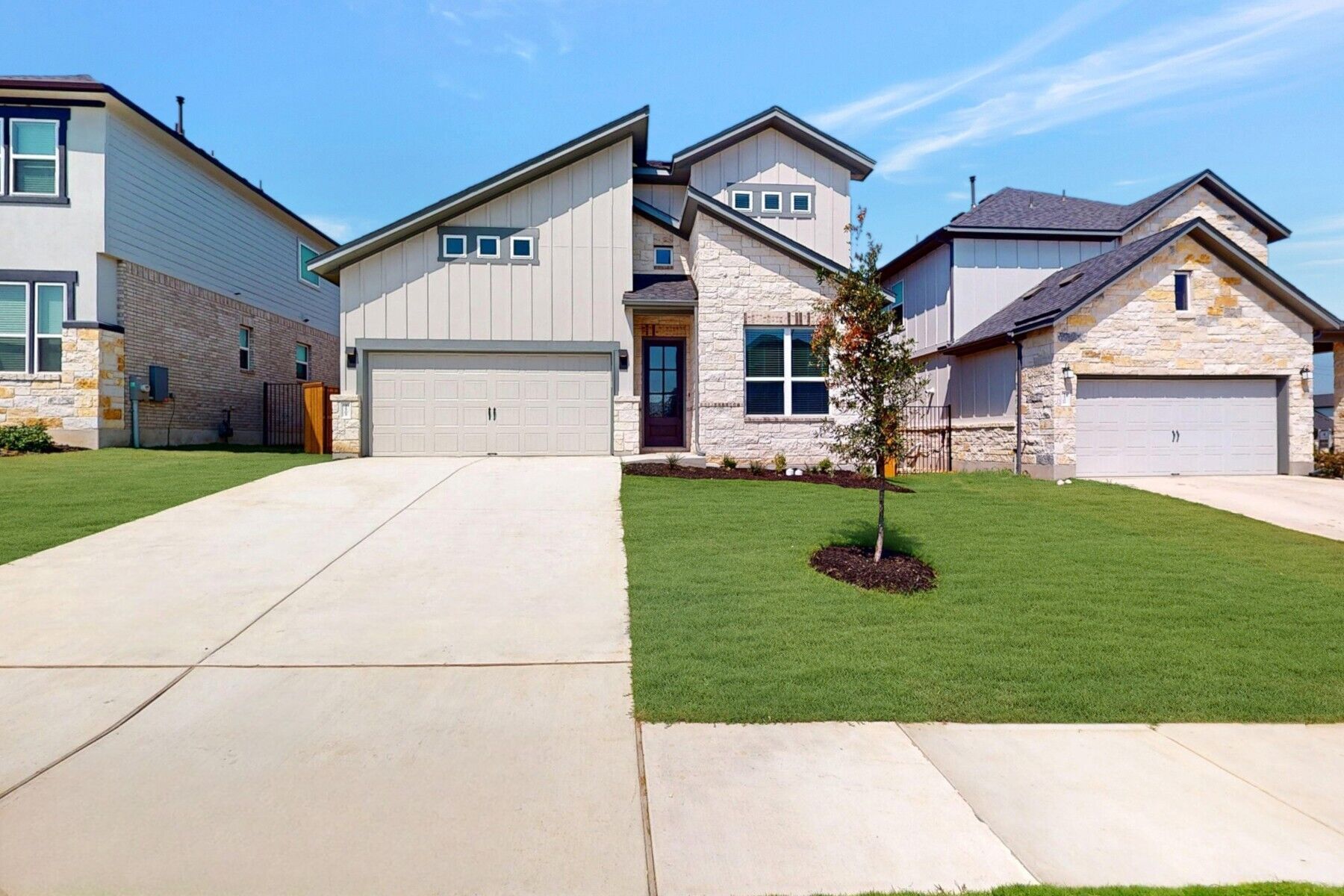 Front Exterior:Front Exterior