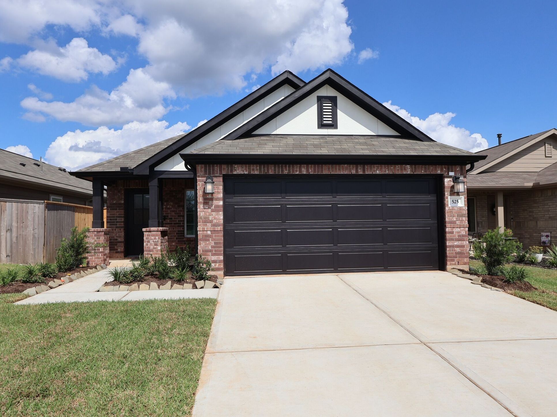 Front Exterior:Front Exterior
