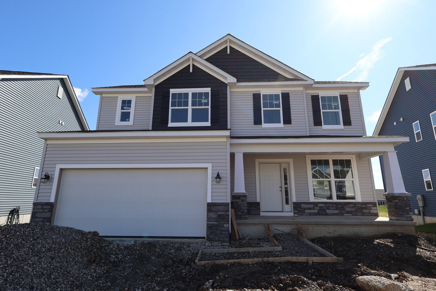 Front Exterior:Front Exterior