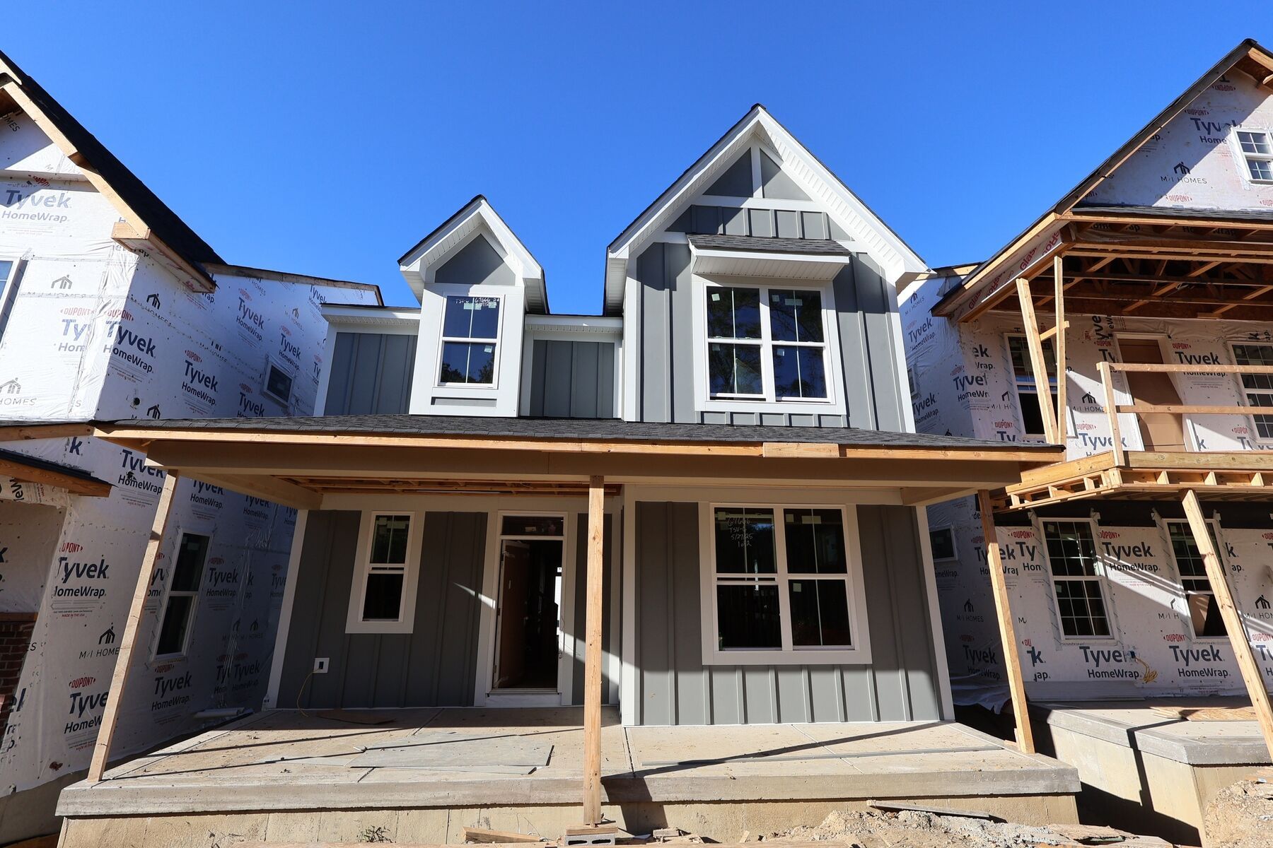 Front Exterior:Front Exterior