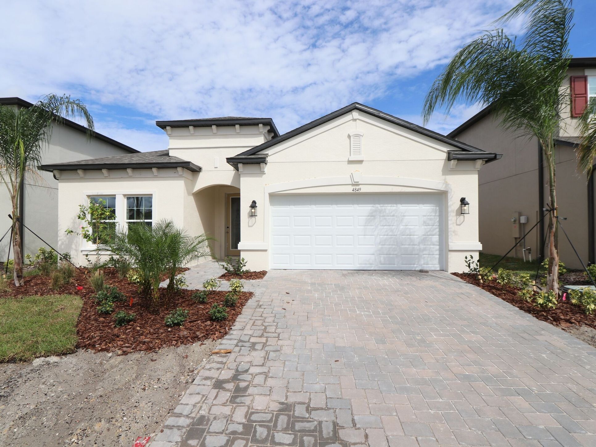 Front Exterior:Front Exterior