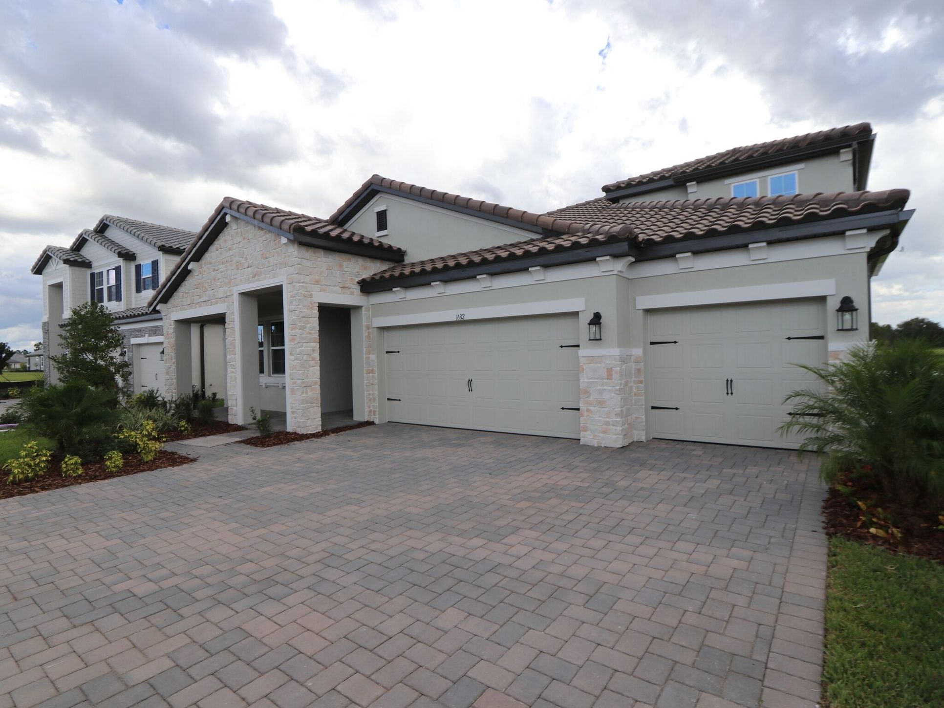 Front Exterior:Front Exterior