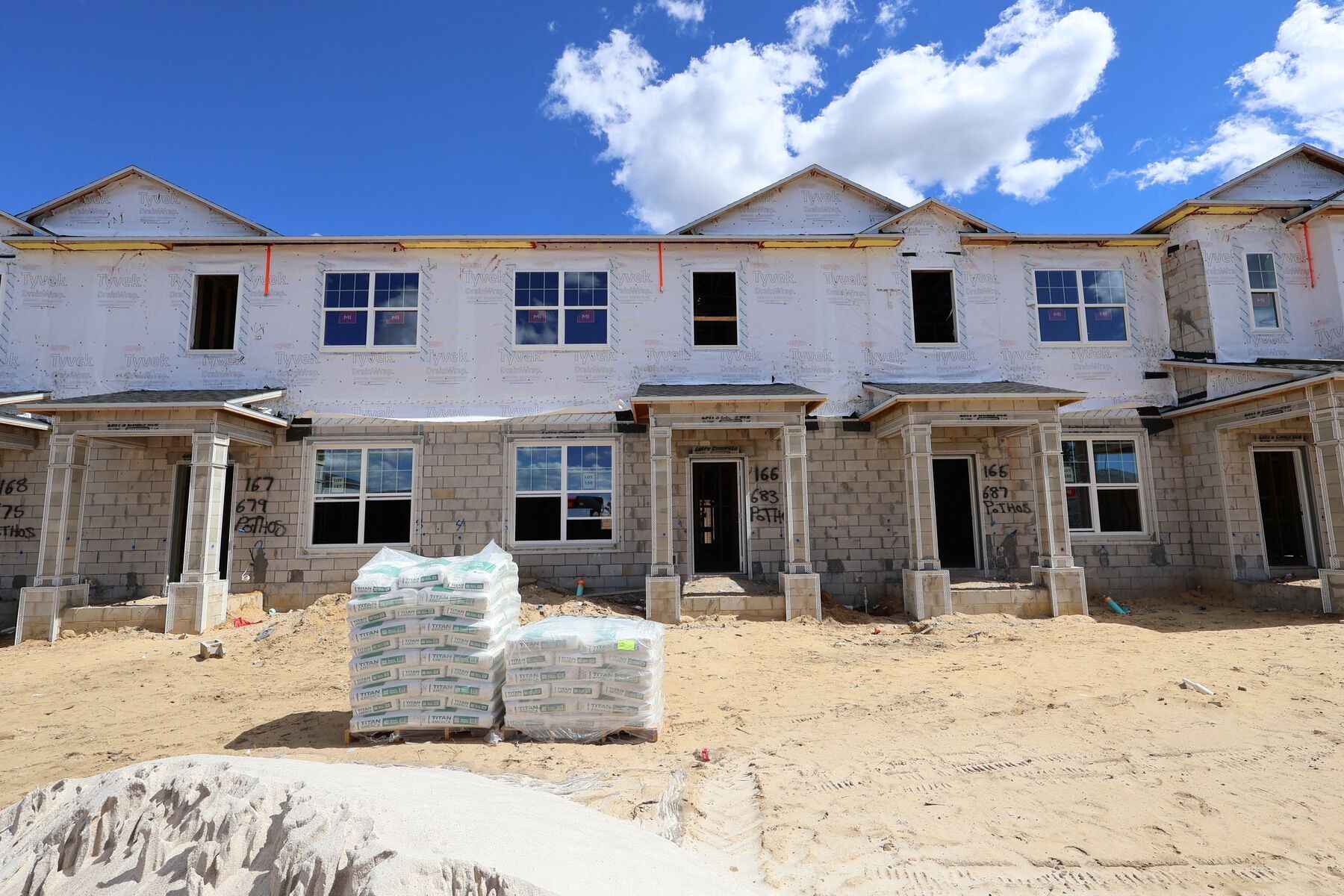 Front Exterior:Front Exterior