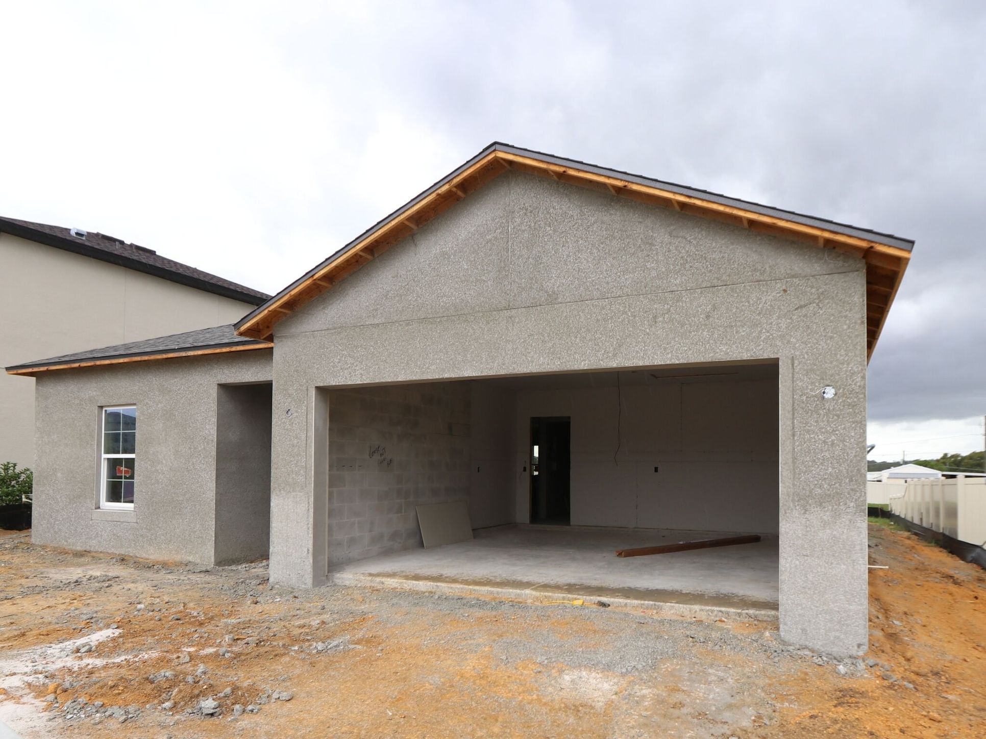 Side Exterior:Side Exterior