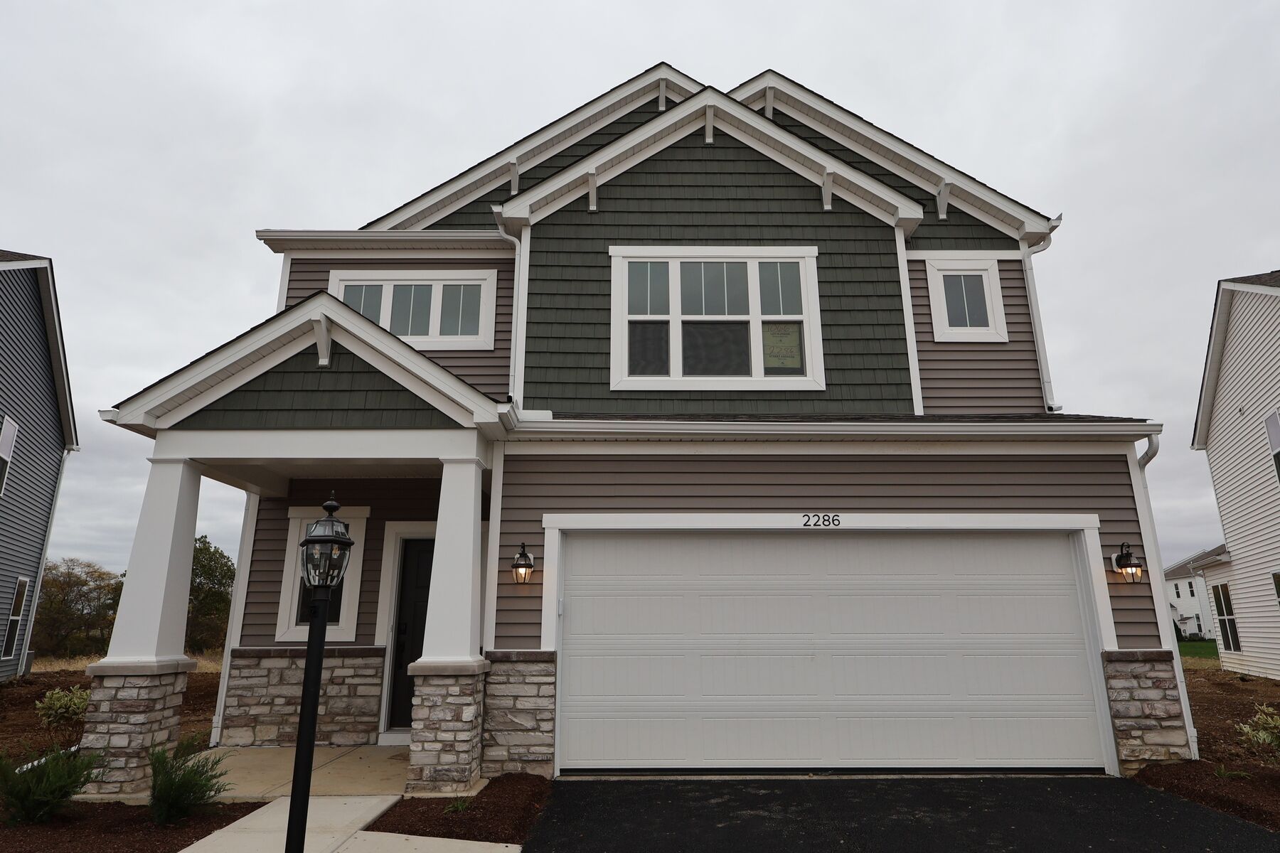 Front Exterior:Front Exterior