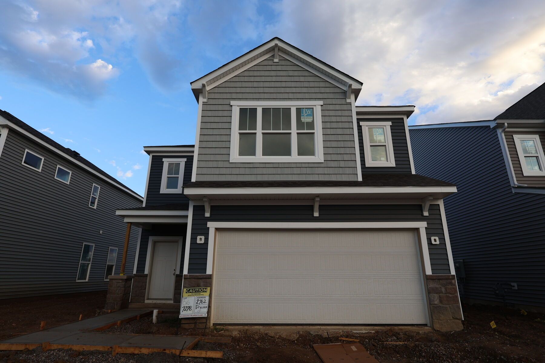 Front Exterior:Front Exterior