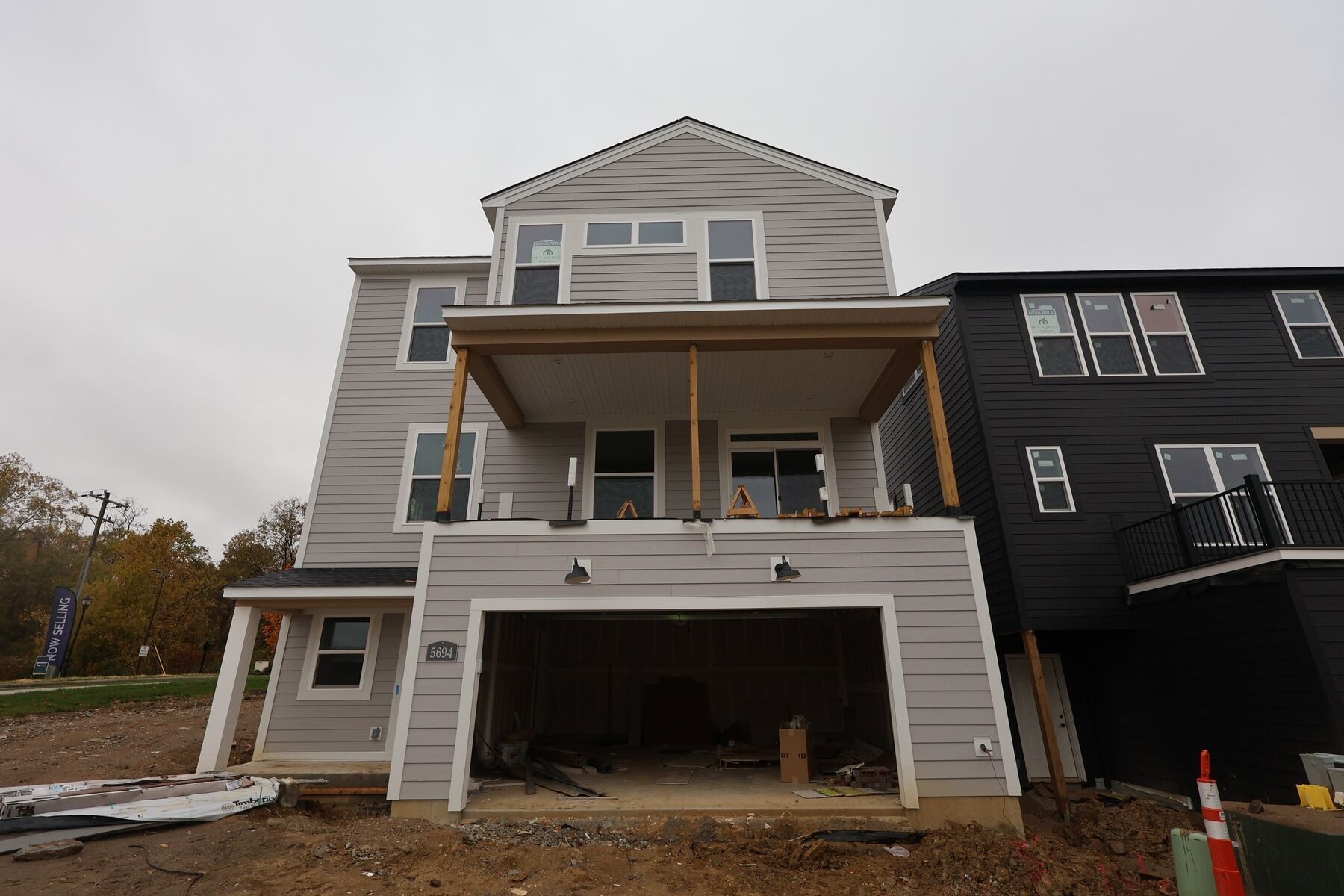 Front Exterior:Front Exterior