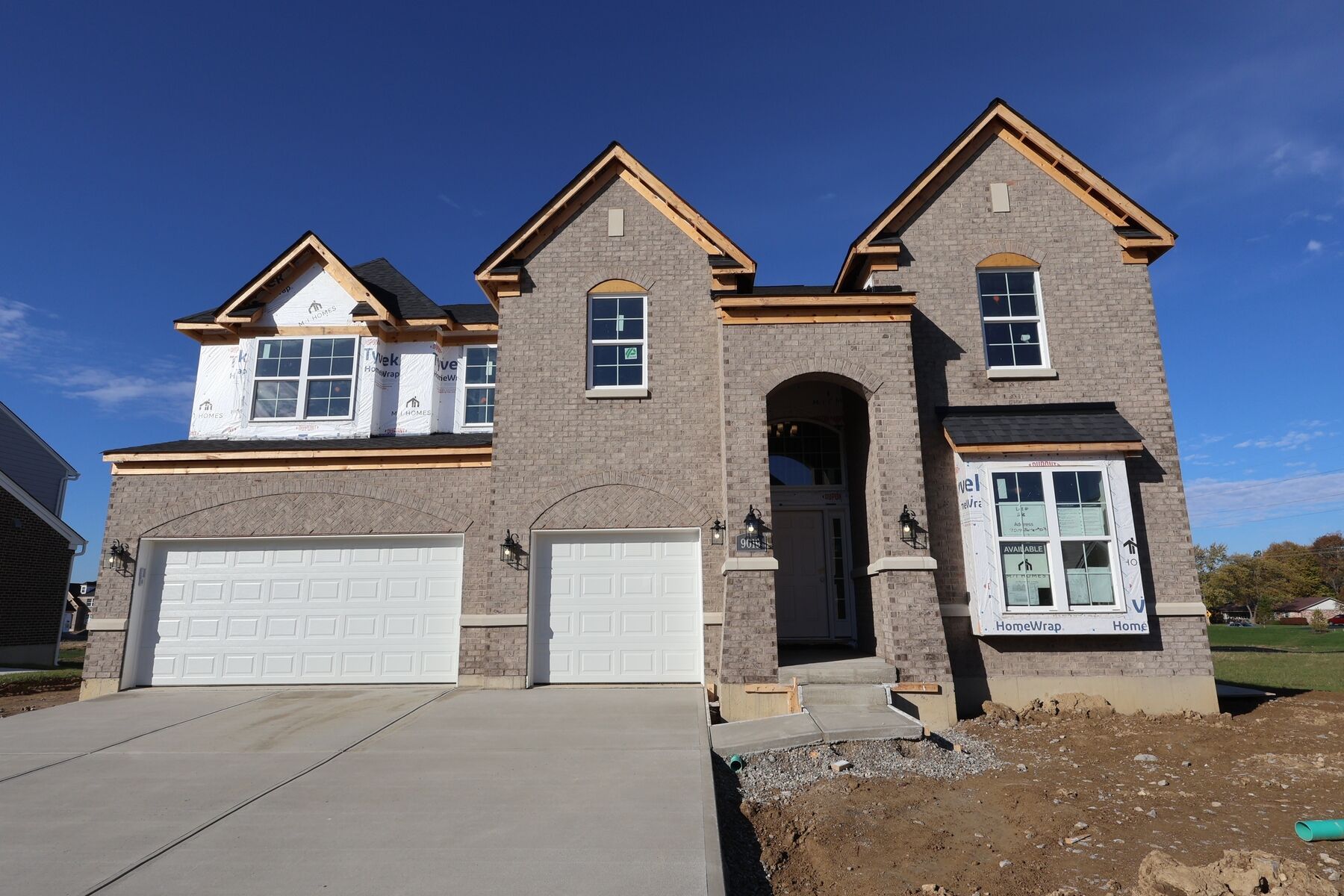 Front Exterior:Front Exterior