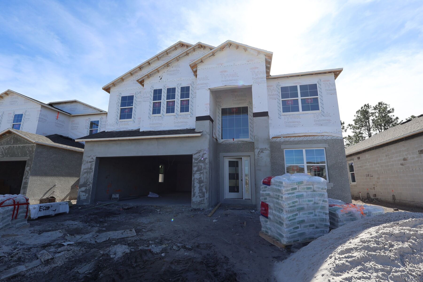 Front Exterior:Front Exterior