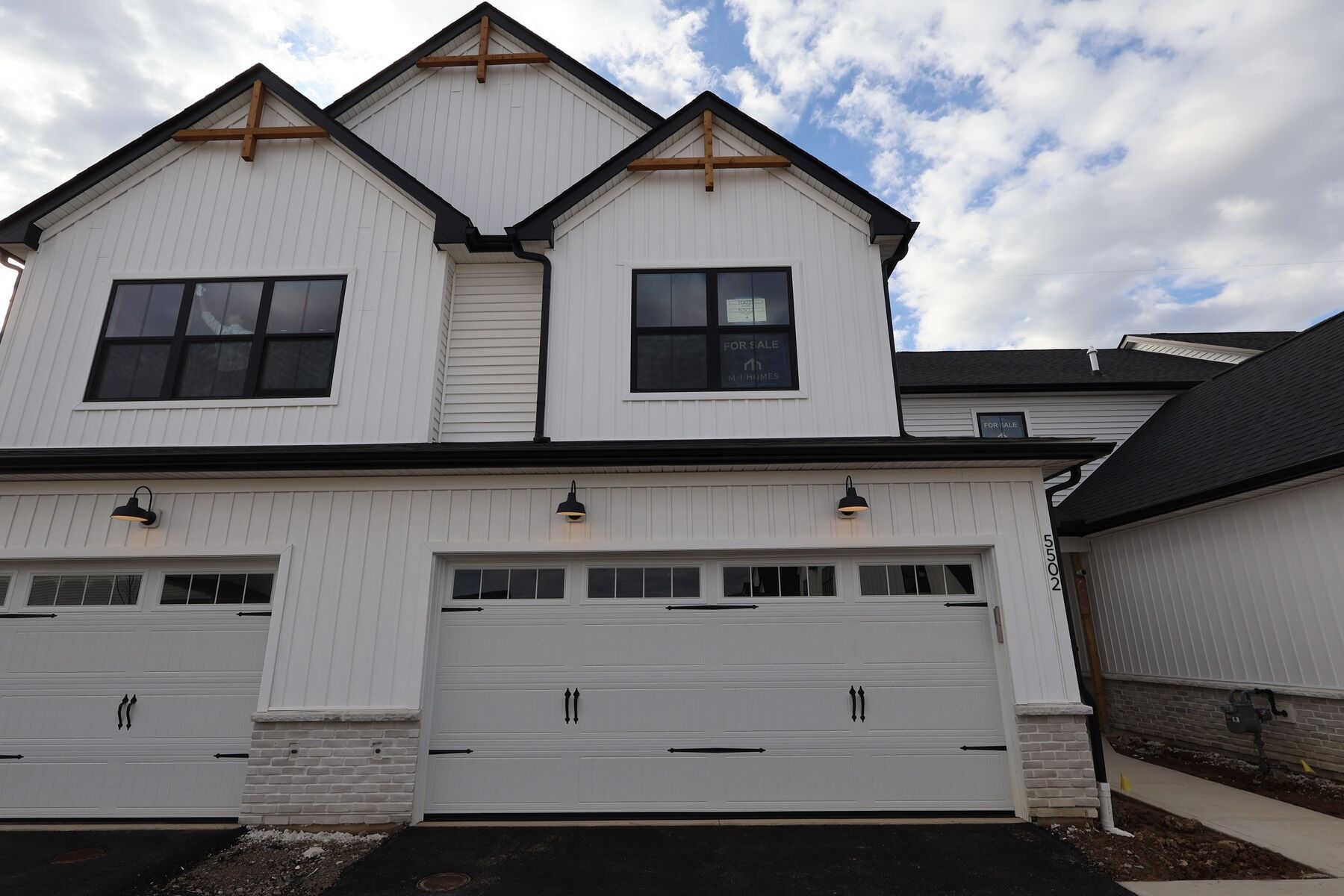 Front Exterior:Front Exterior