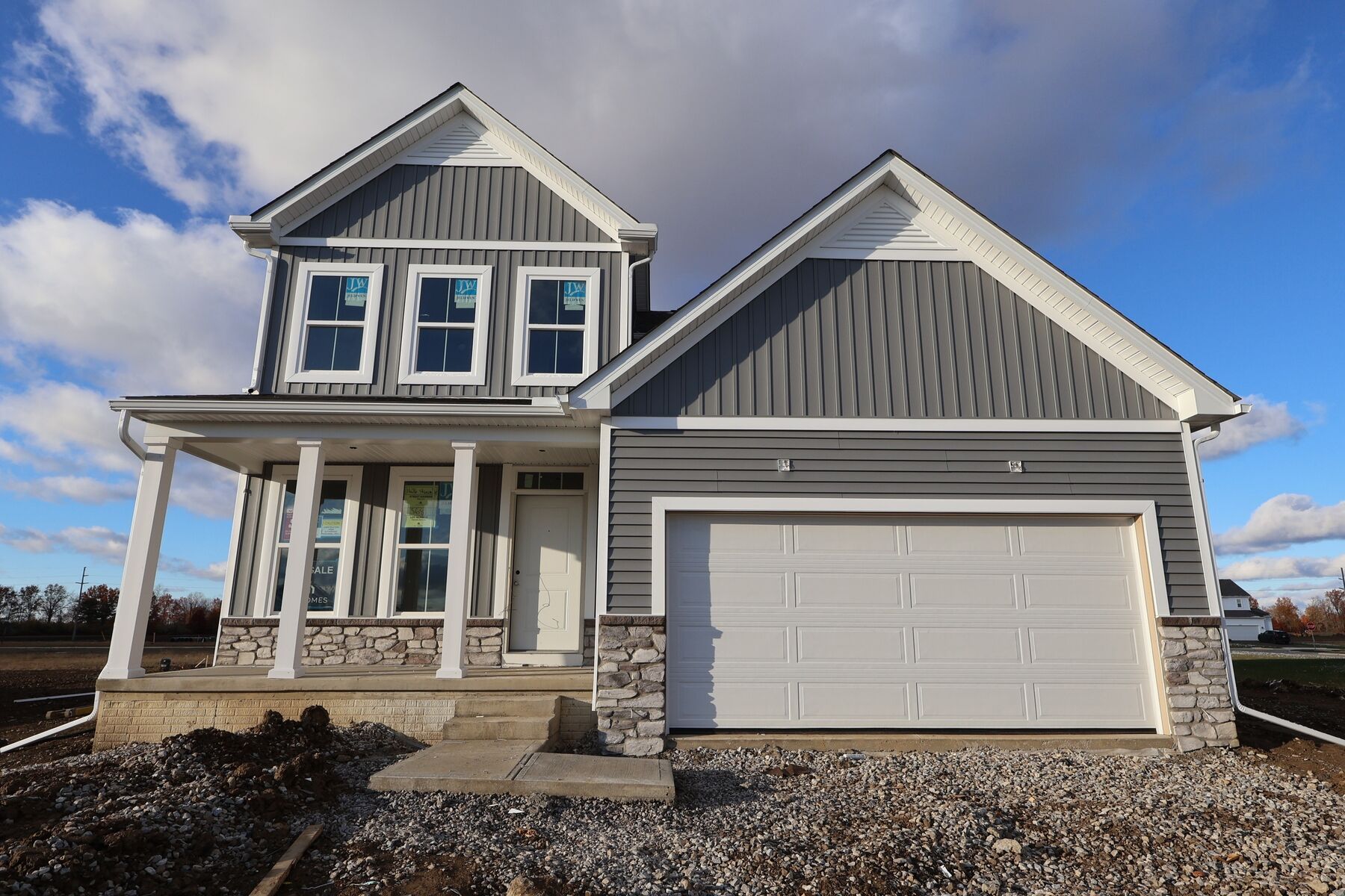 Front Exterior:Front Exterior