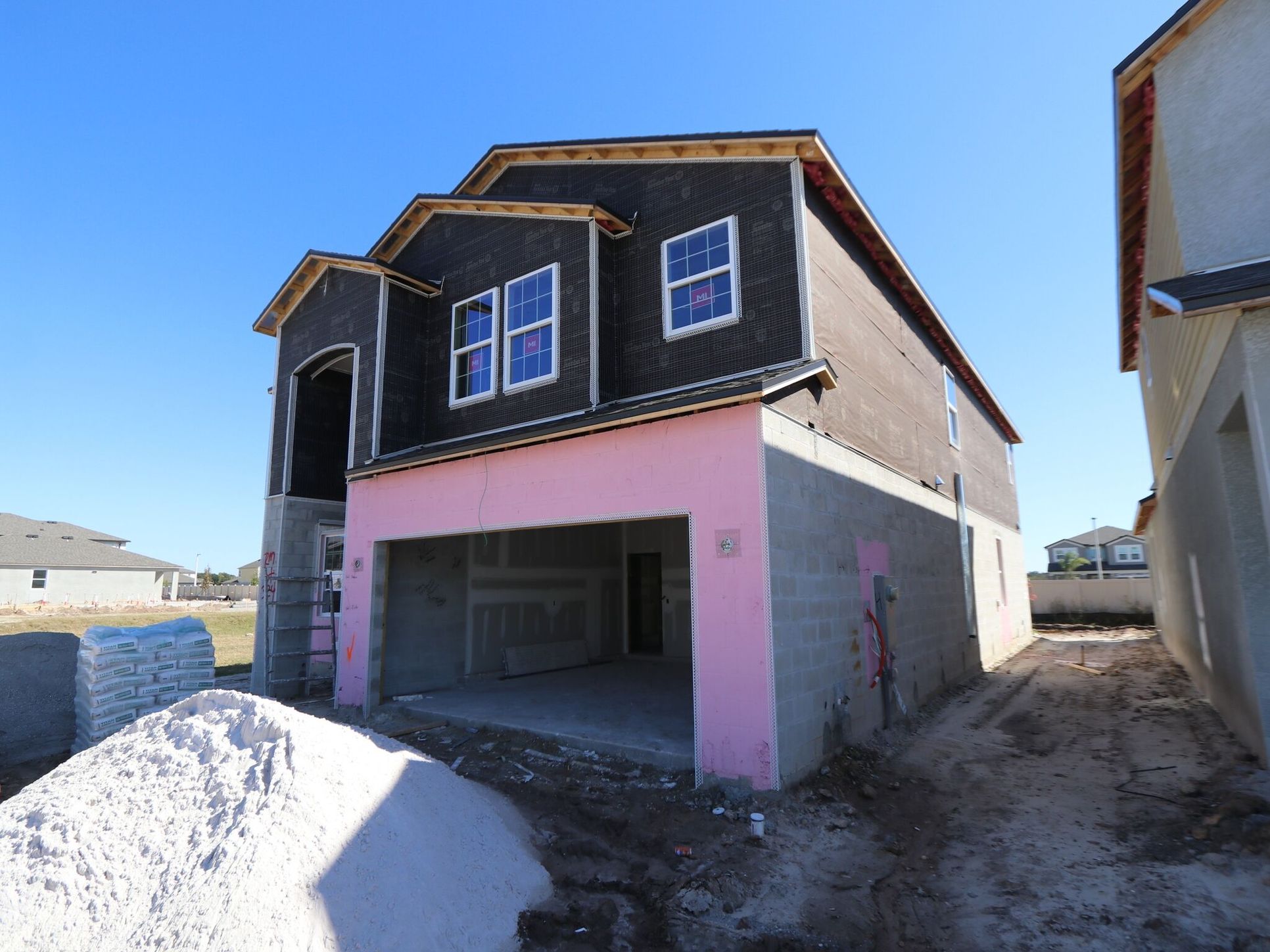 Side Exterior:Side Exterior