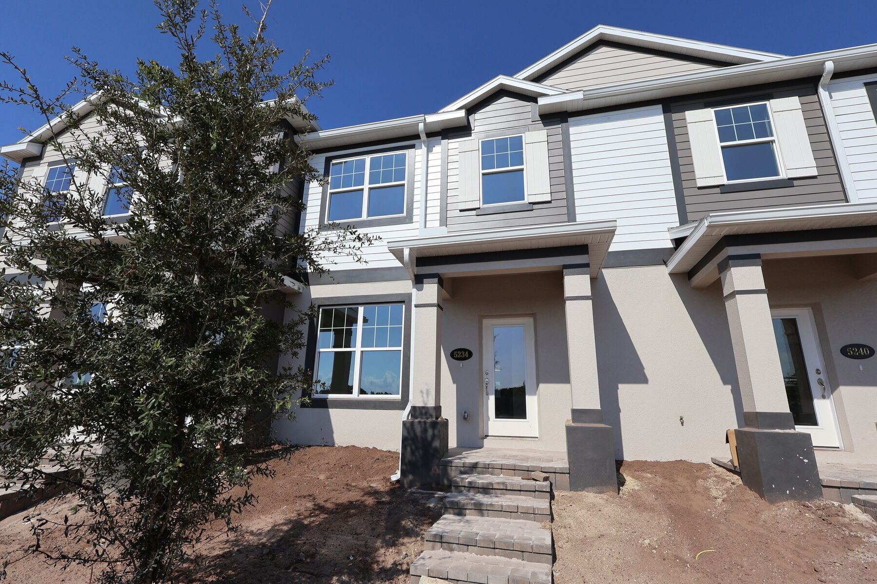 Front Exterior:Front Exterior