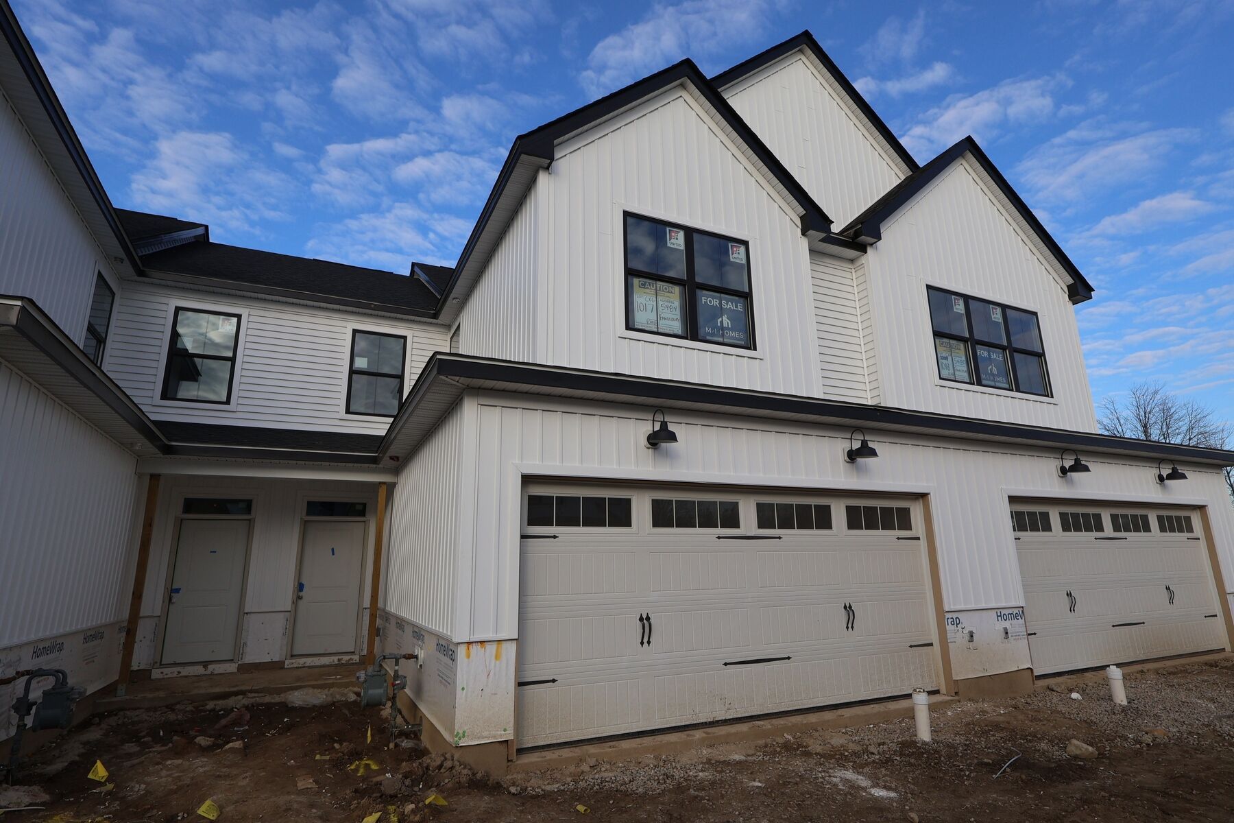 Side Exterior:Side Exterior