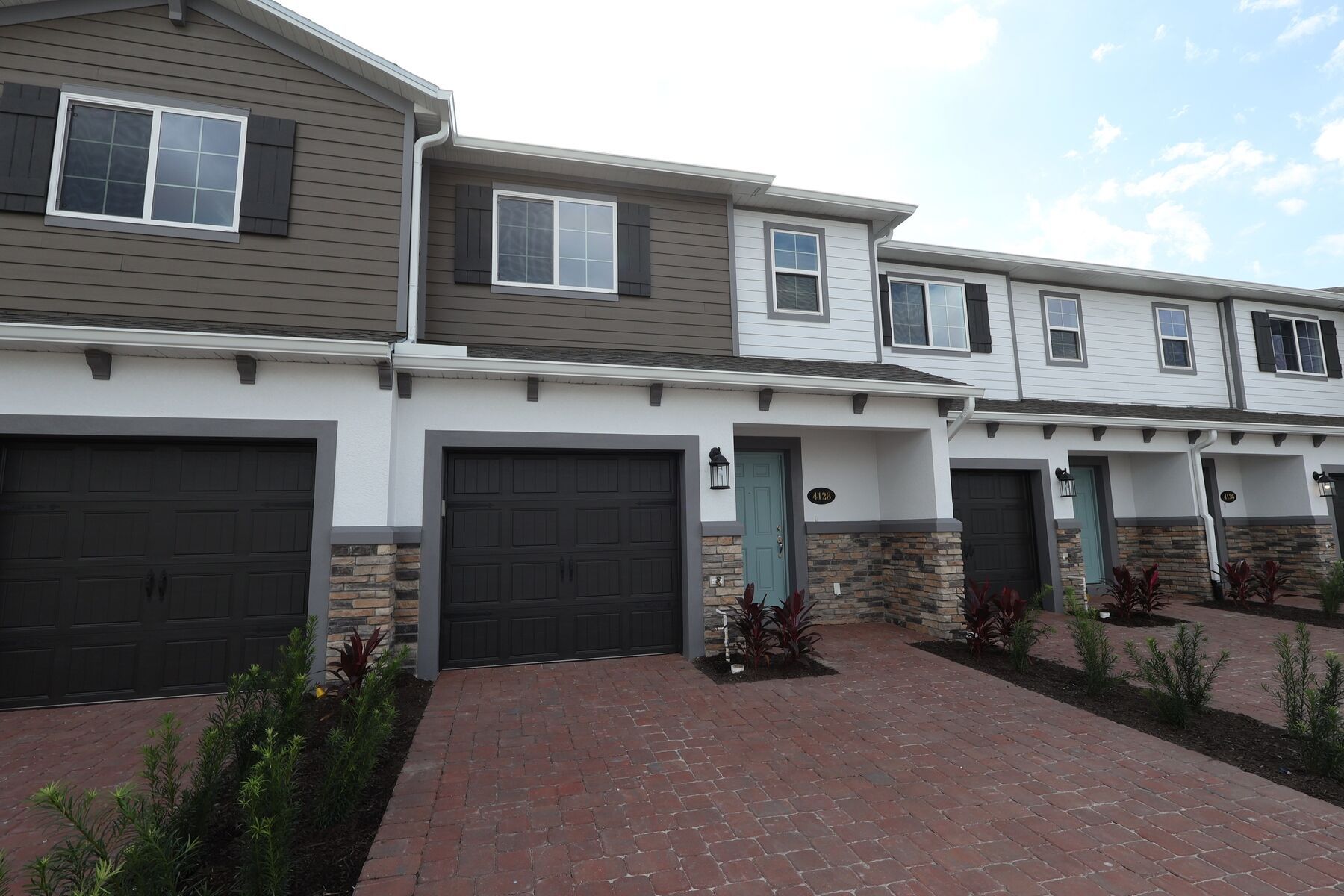 Front Exterior:Front Exterior