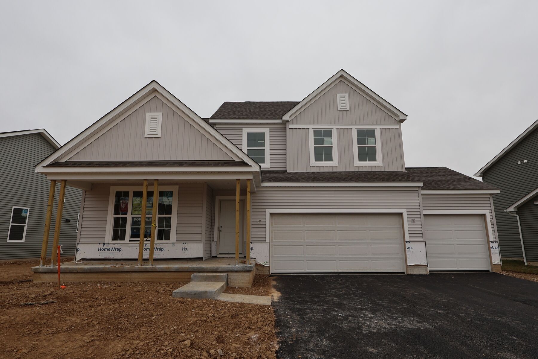 Front Exterior:Front Exterior