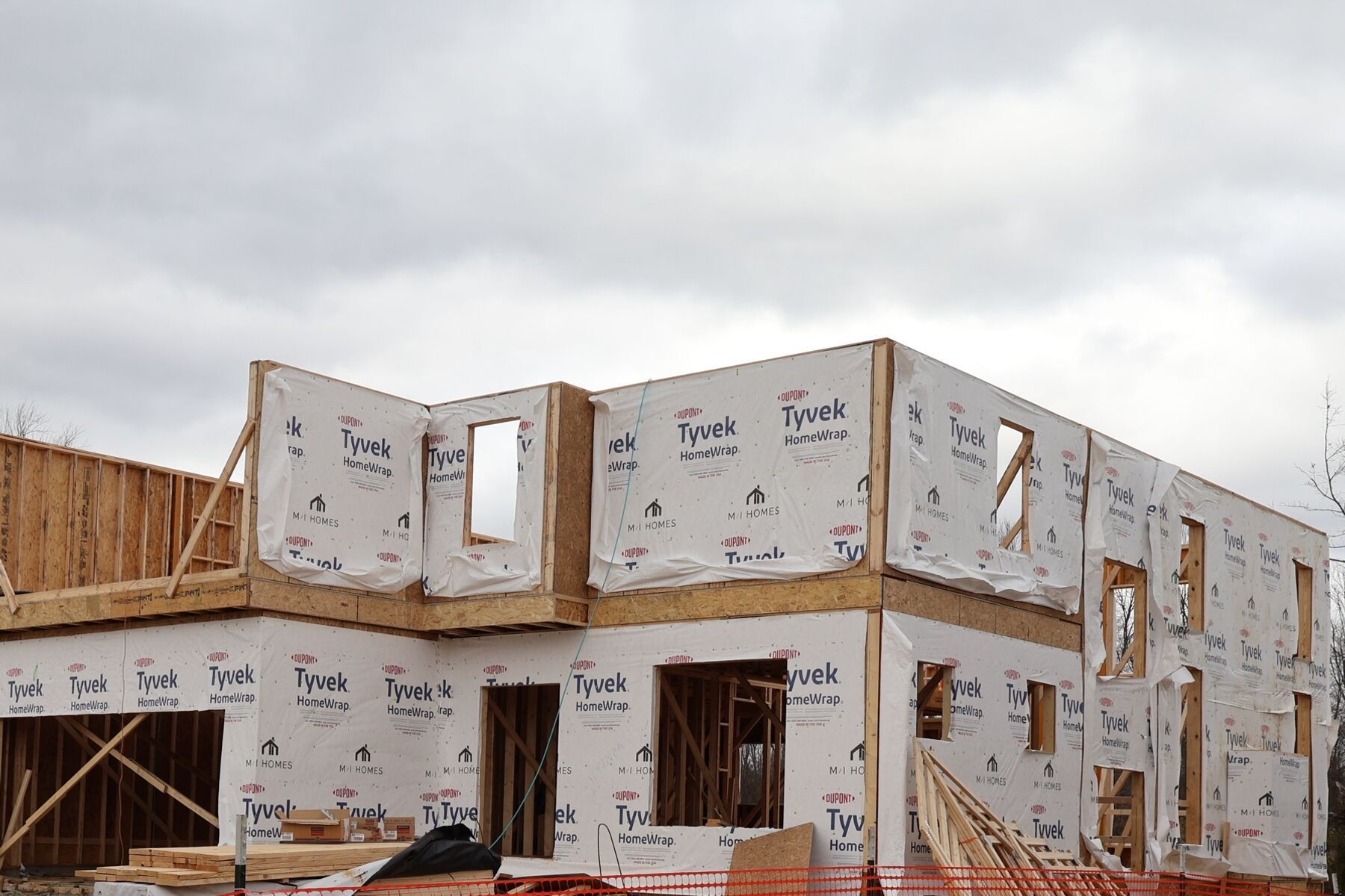 Side Exterior:Side Exterior