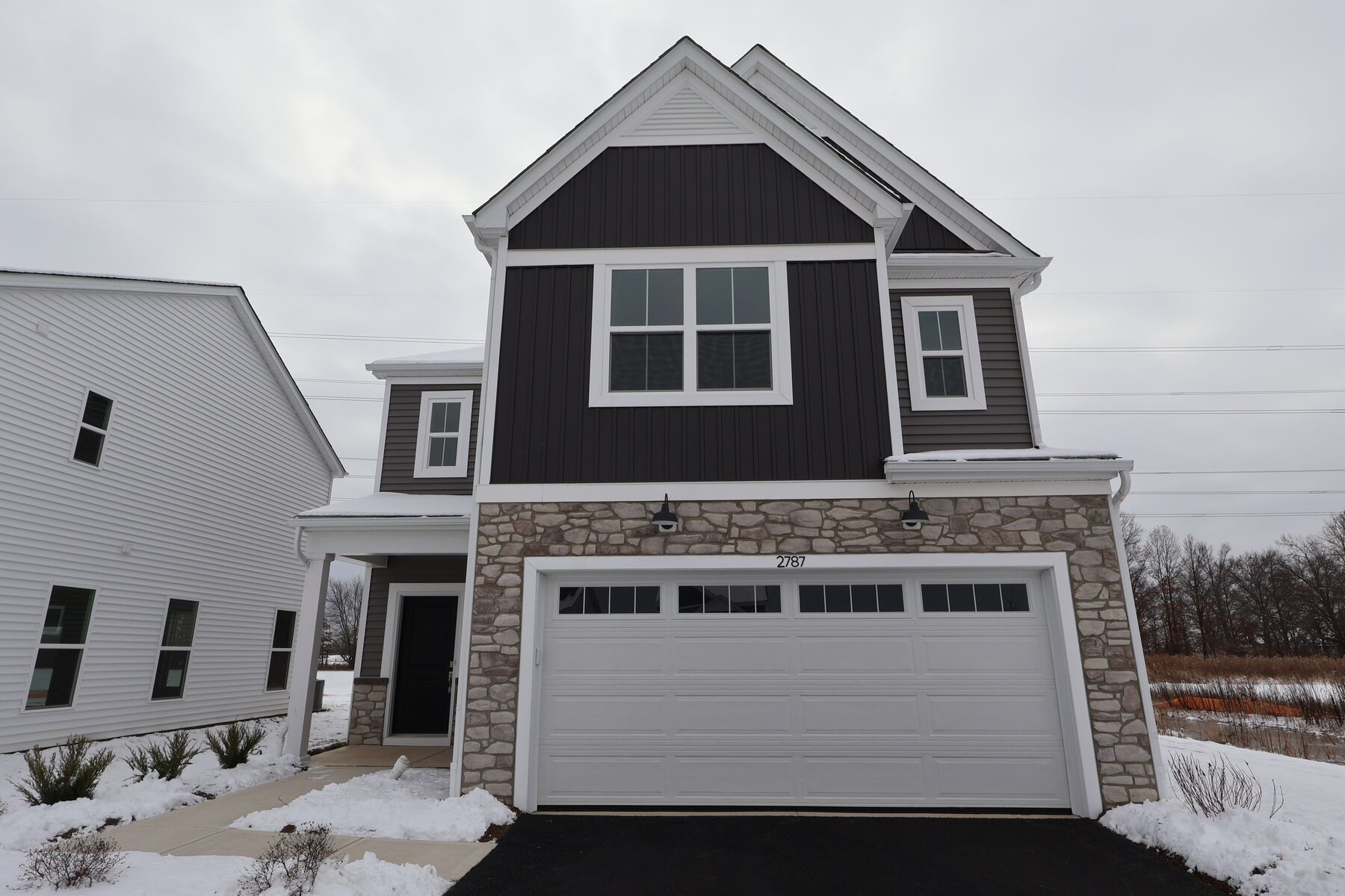 Front Exterior:Front Exterior