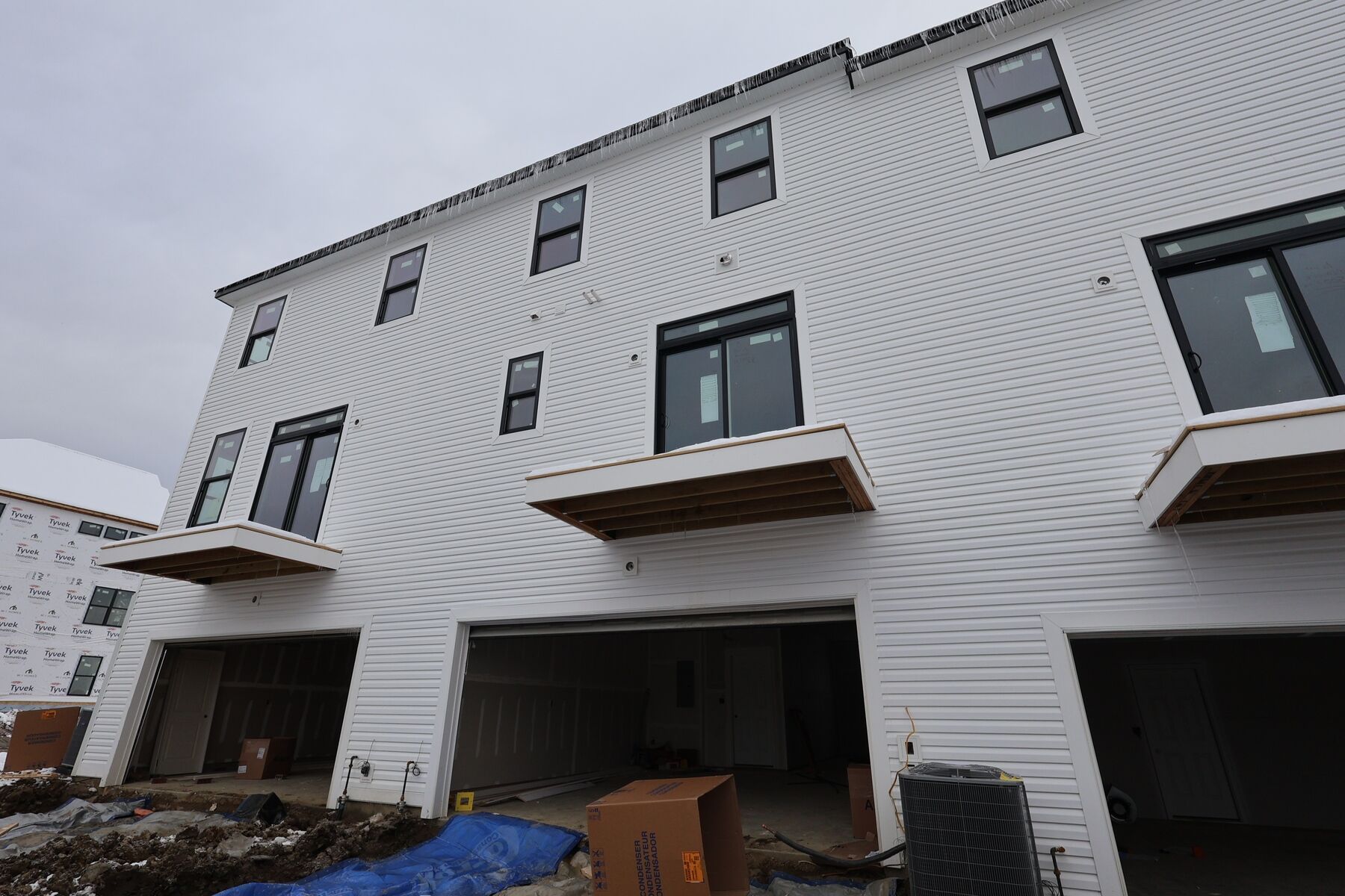 Back Exterior:Back Exterior