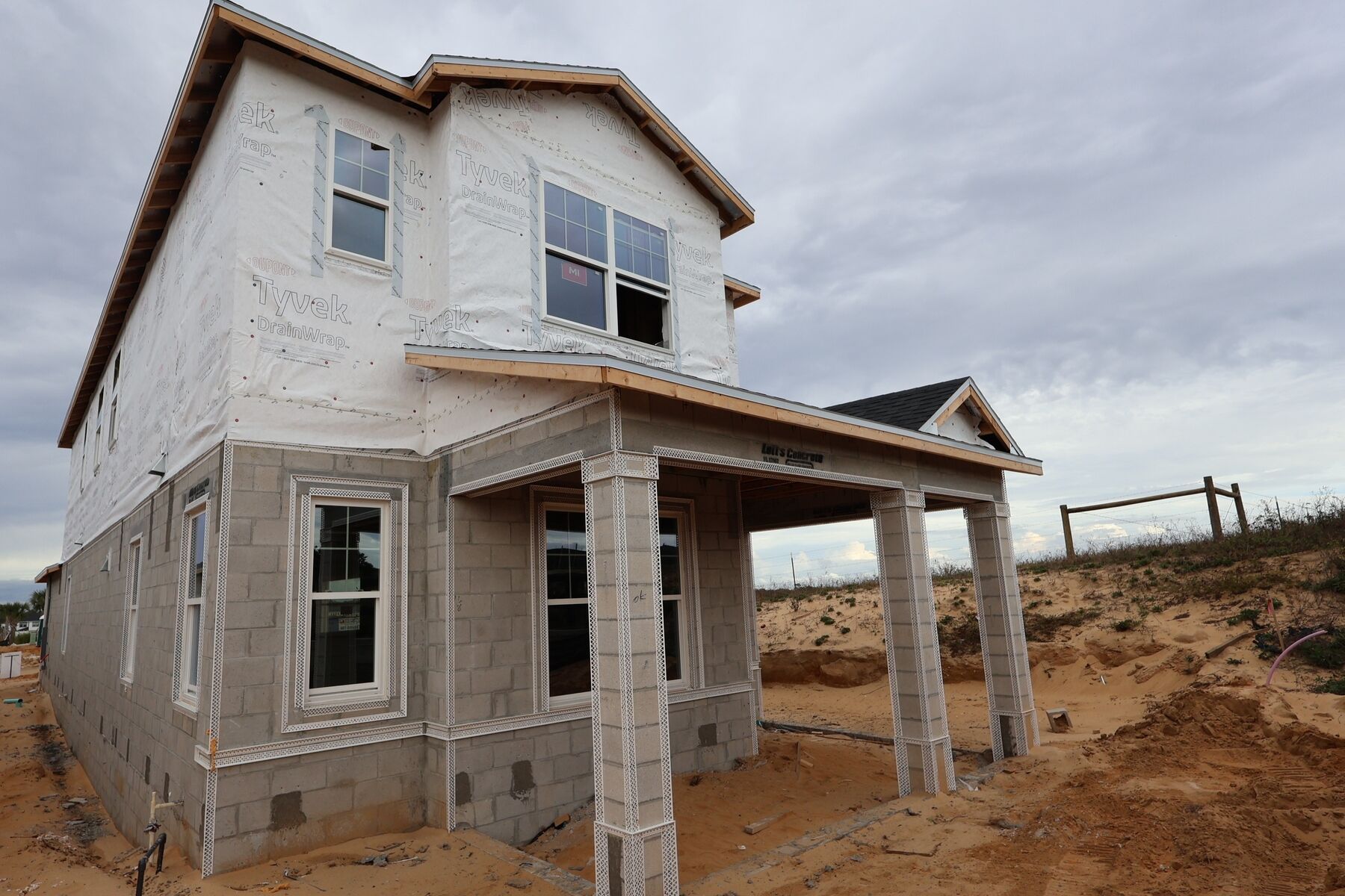 Side Exterior:Side Exterior