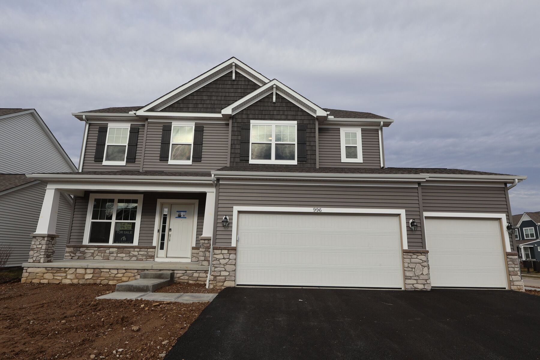 Front Exterior:Front Exterior