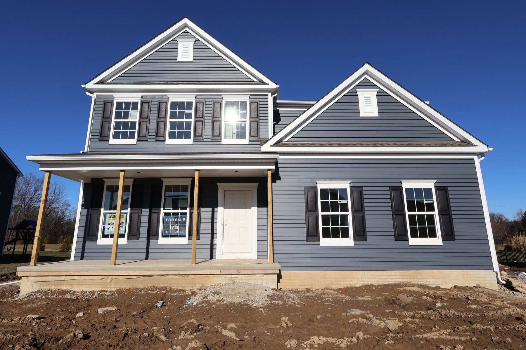 Front Exterior:Front Exterior