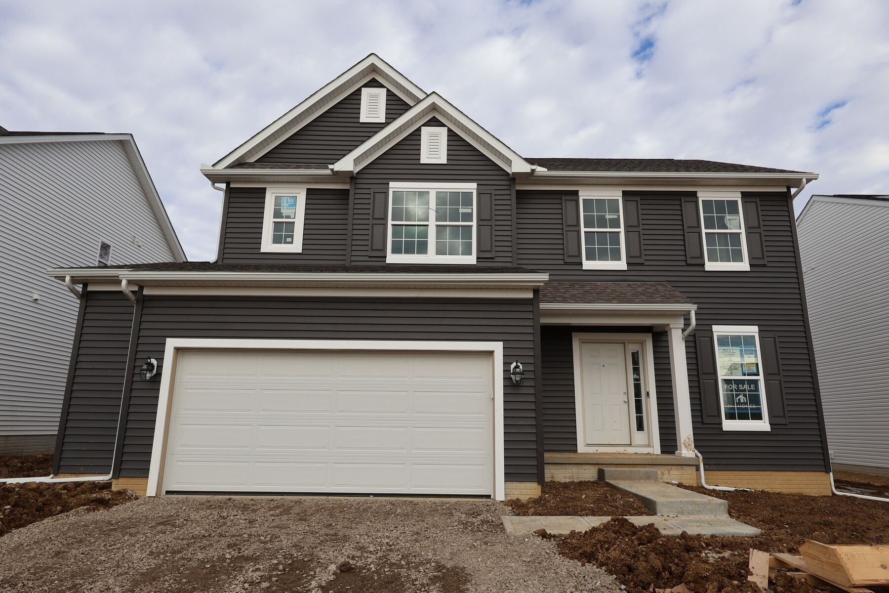 Front Exterior:Front Exterior