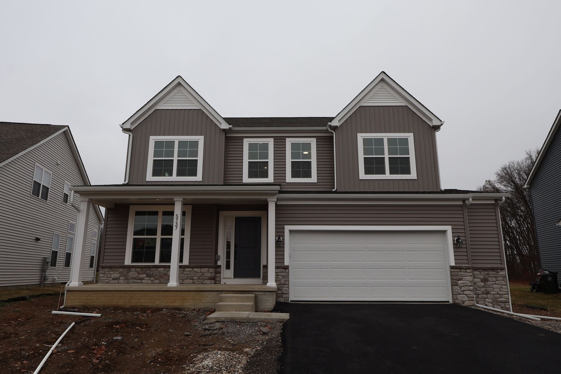 Front Exterior:Front Exterior