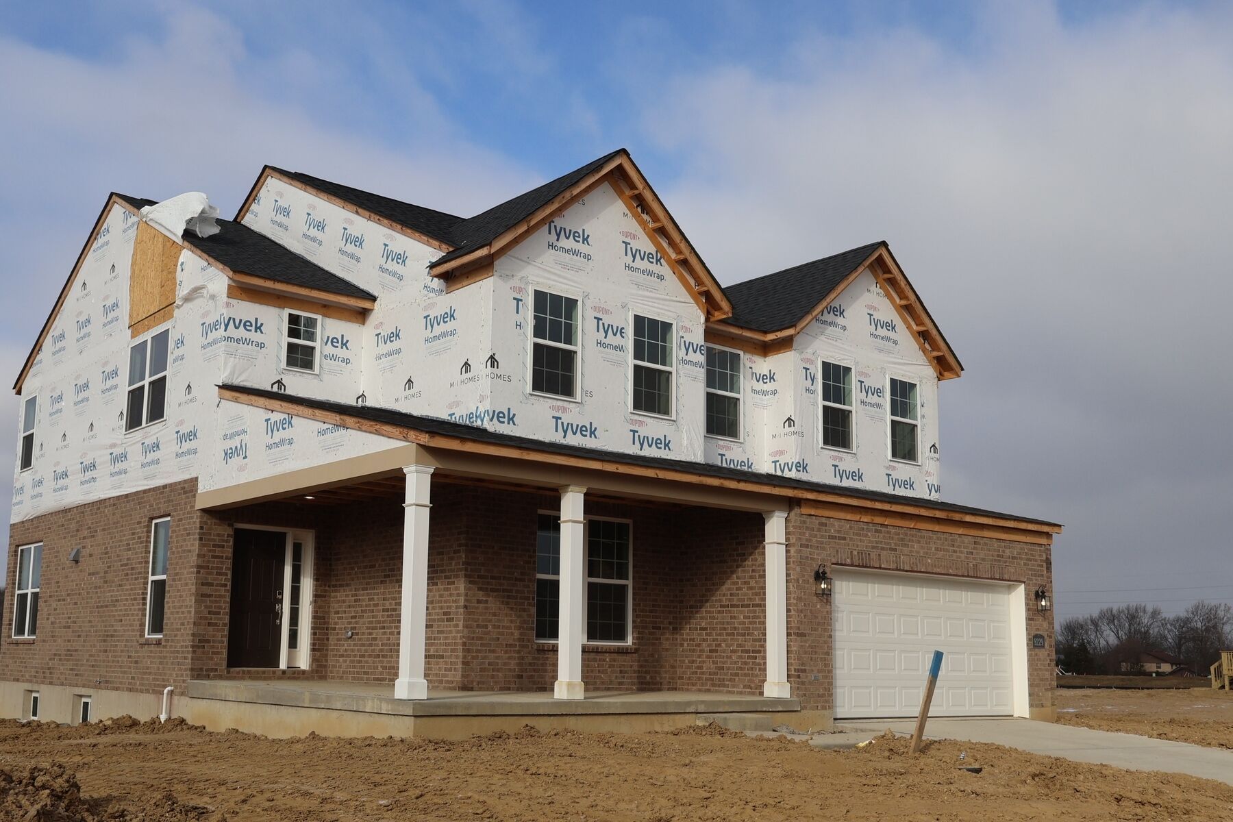 Side Exterior:Side Exterior