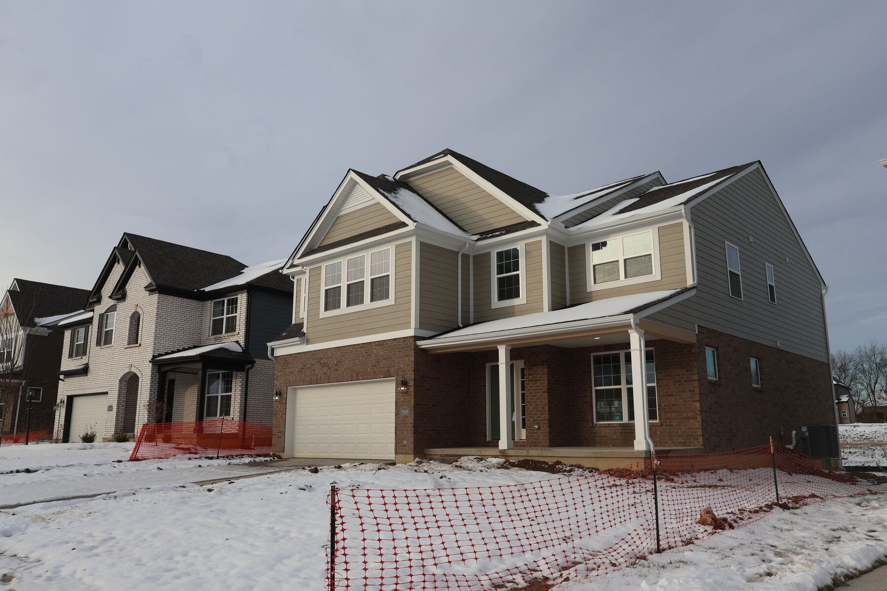 Side Exterior:Side Exterior