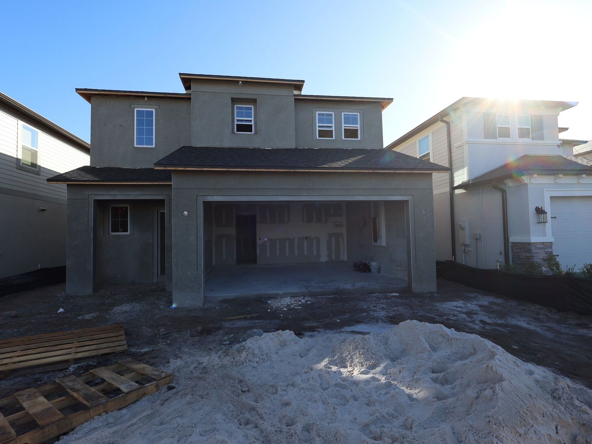 Front Exterior:Front Exterior