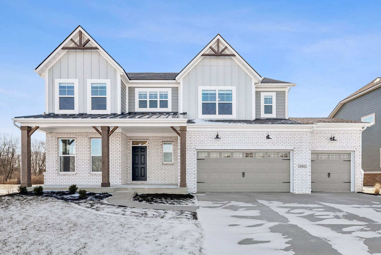 Front Exterior:Front Exterior