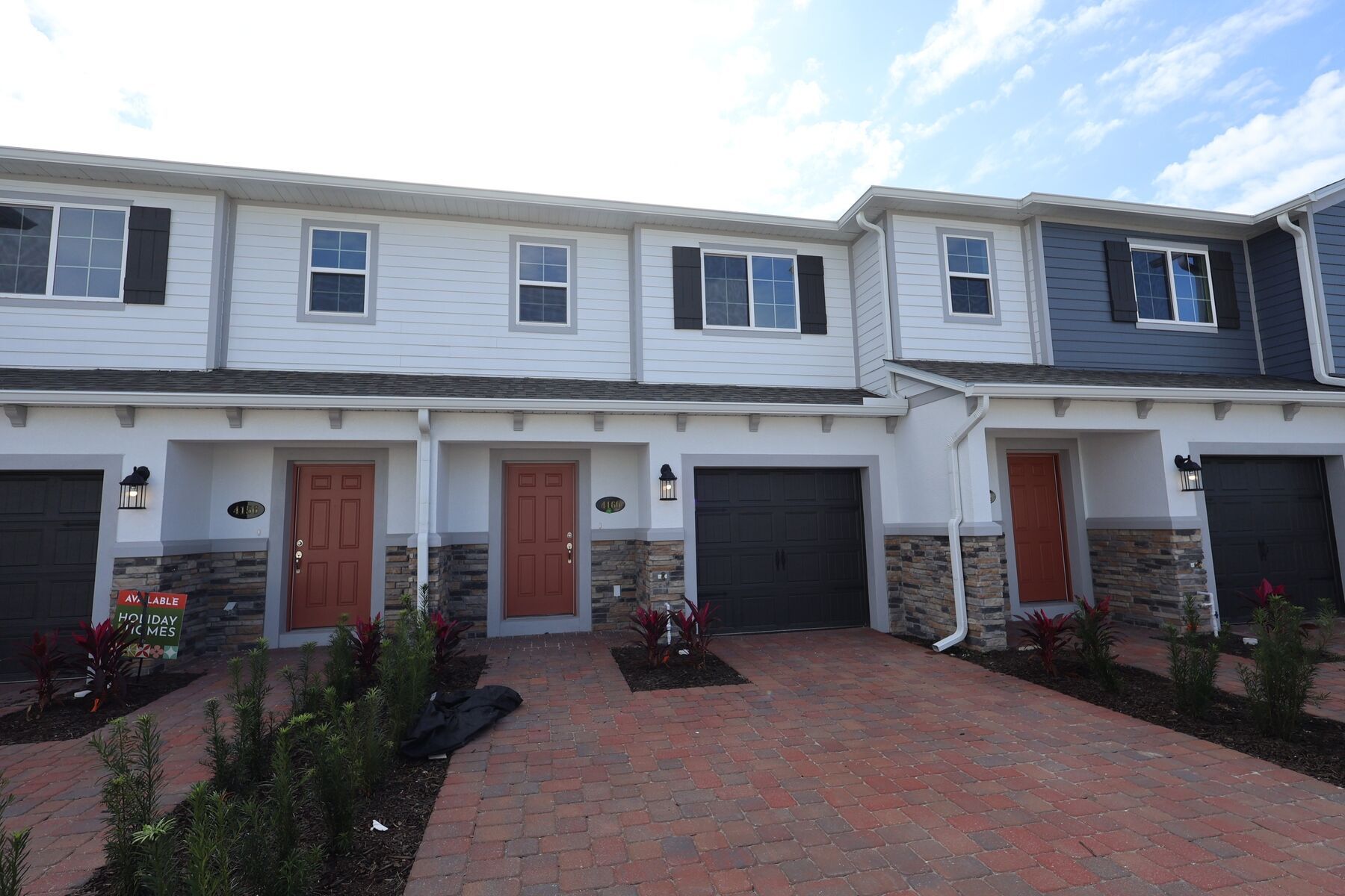 Front Exterior:Front Exterior