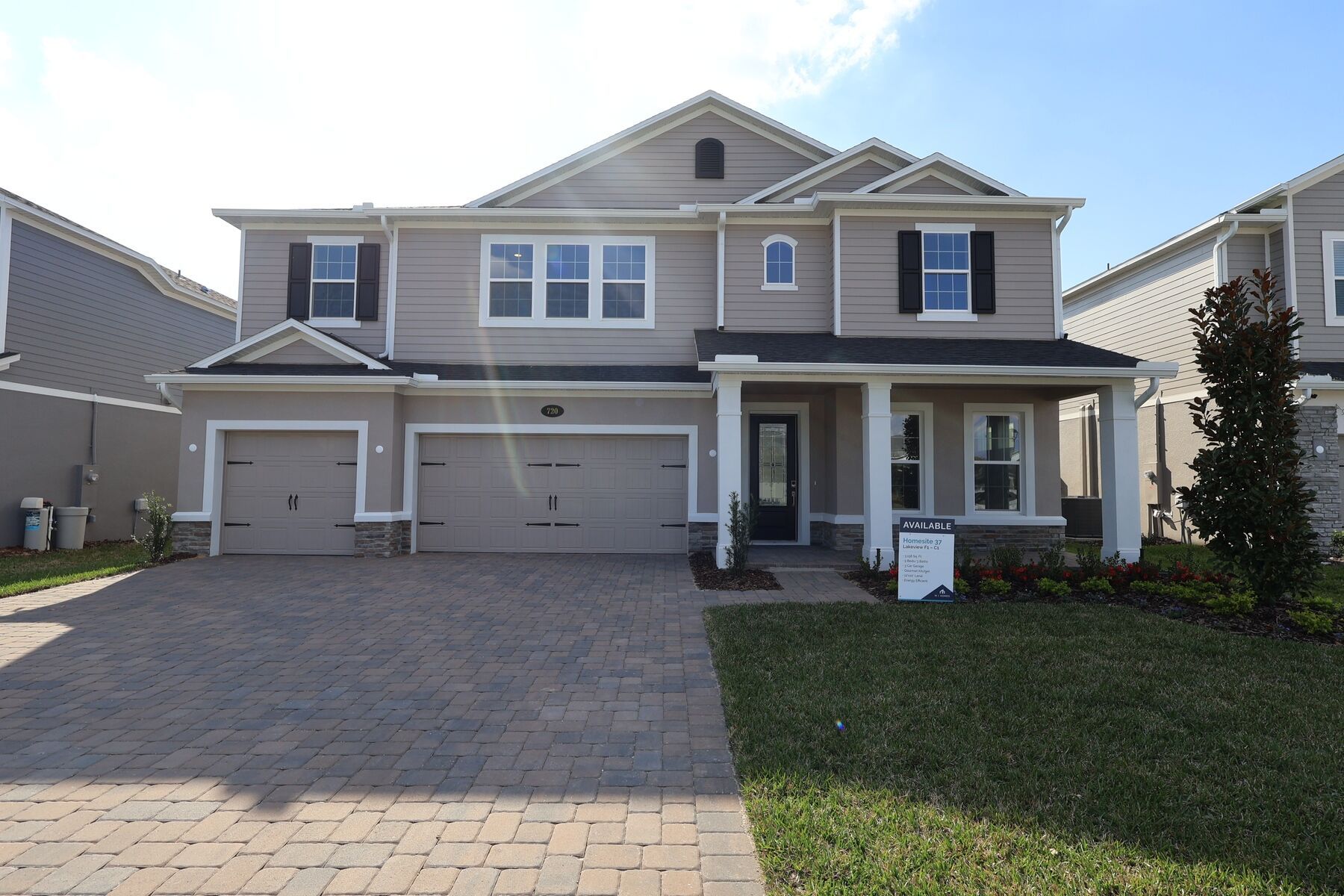 Front Exterior:Front Exterior