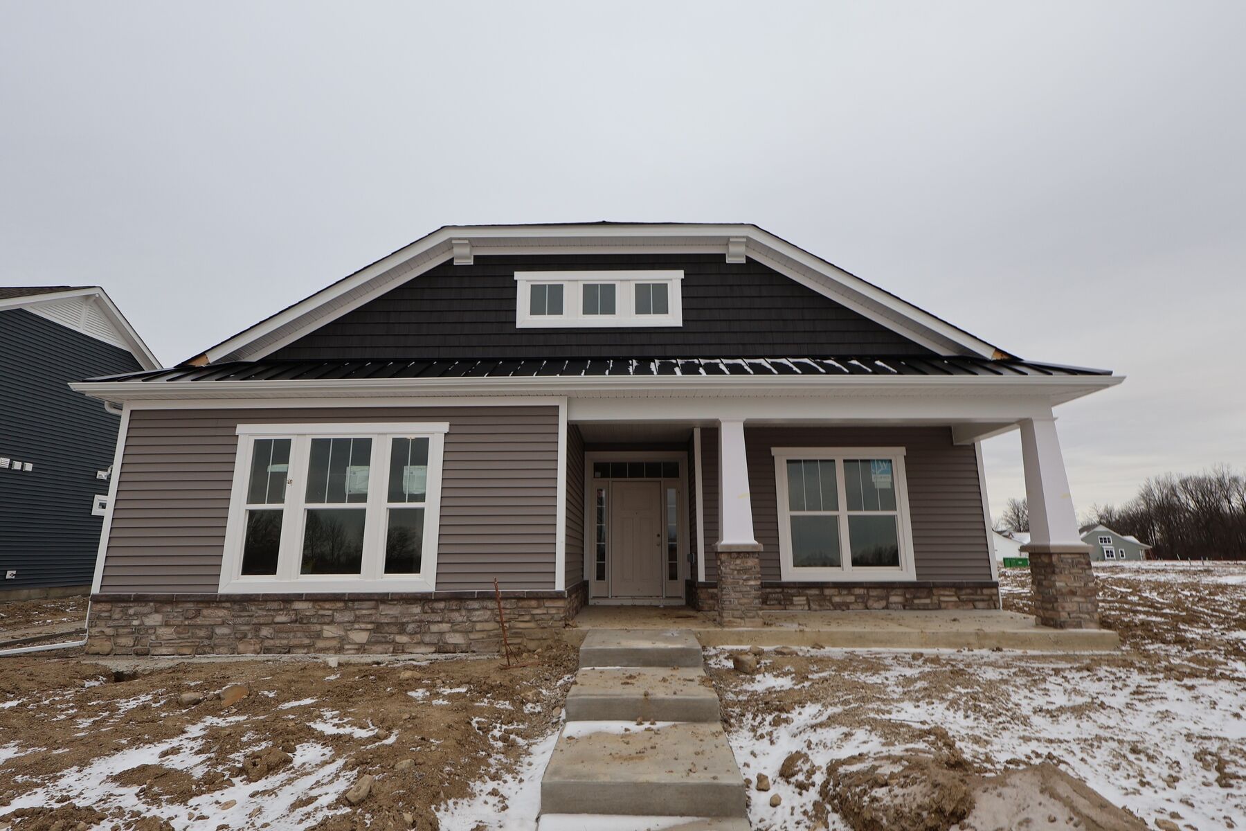 Front Exterior:Front Exterior