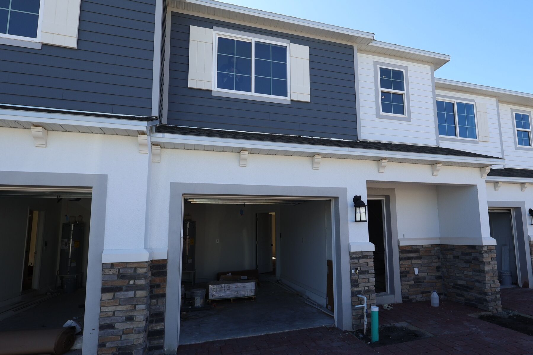 Front Exterior:Front Exterior