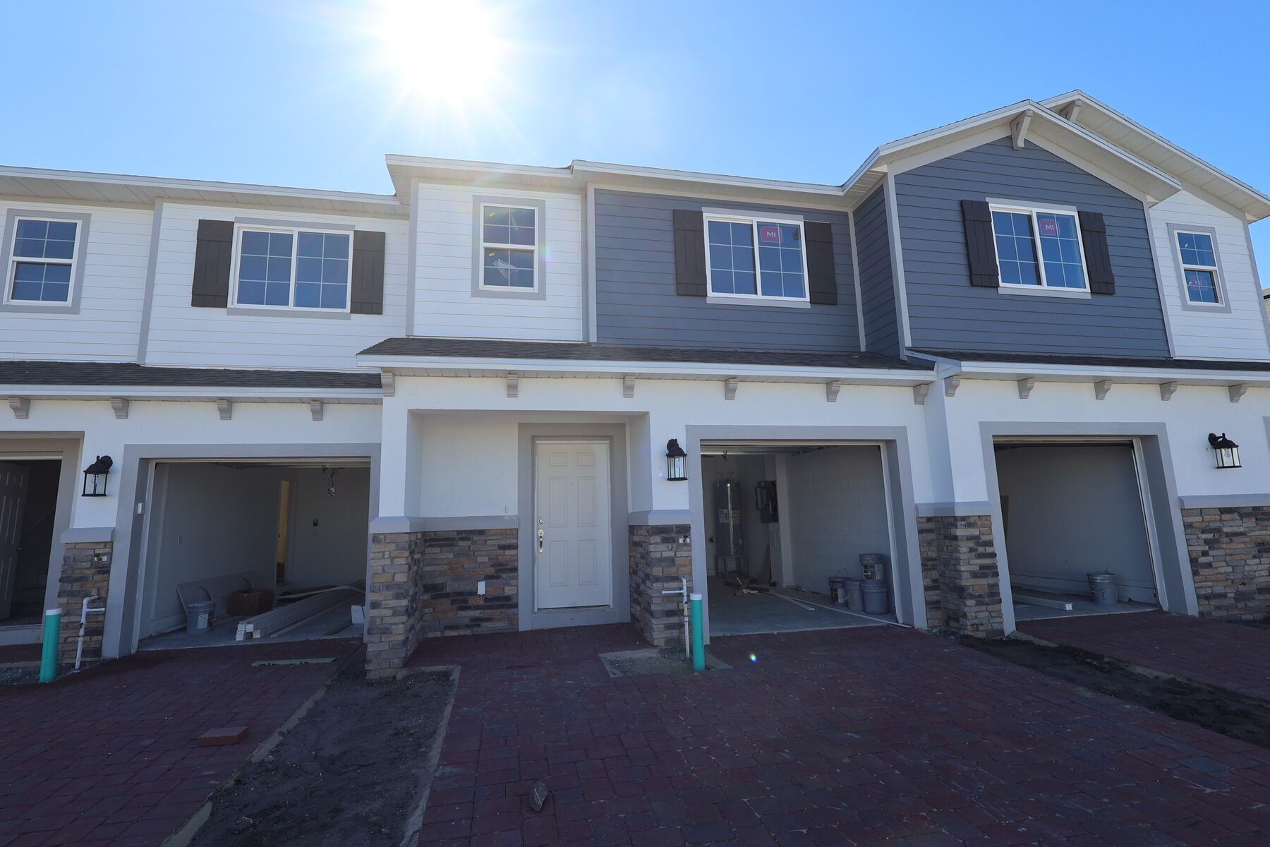 Front Exterior:Front Exterior