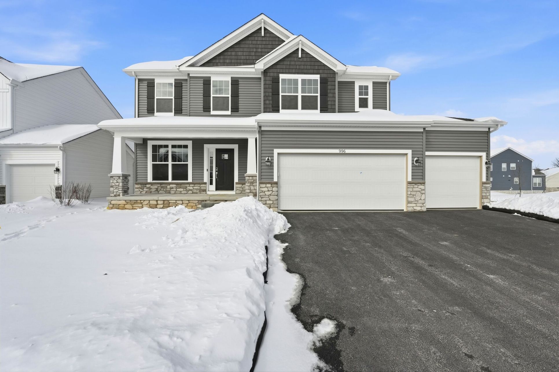 Front Exterior:Front Exterior