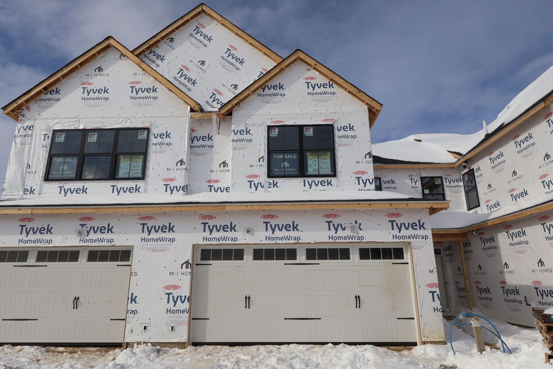 Front Exterior:Front Exterior