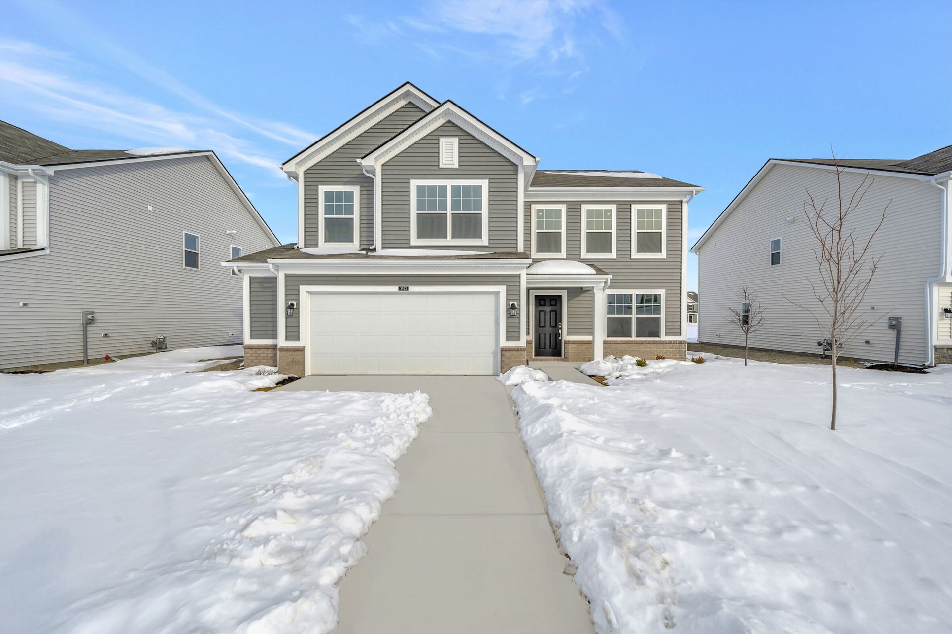 Front Exterior:Front Exterior