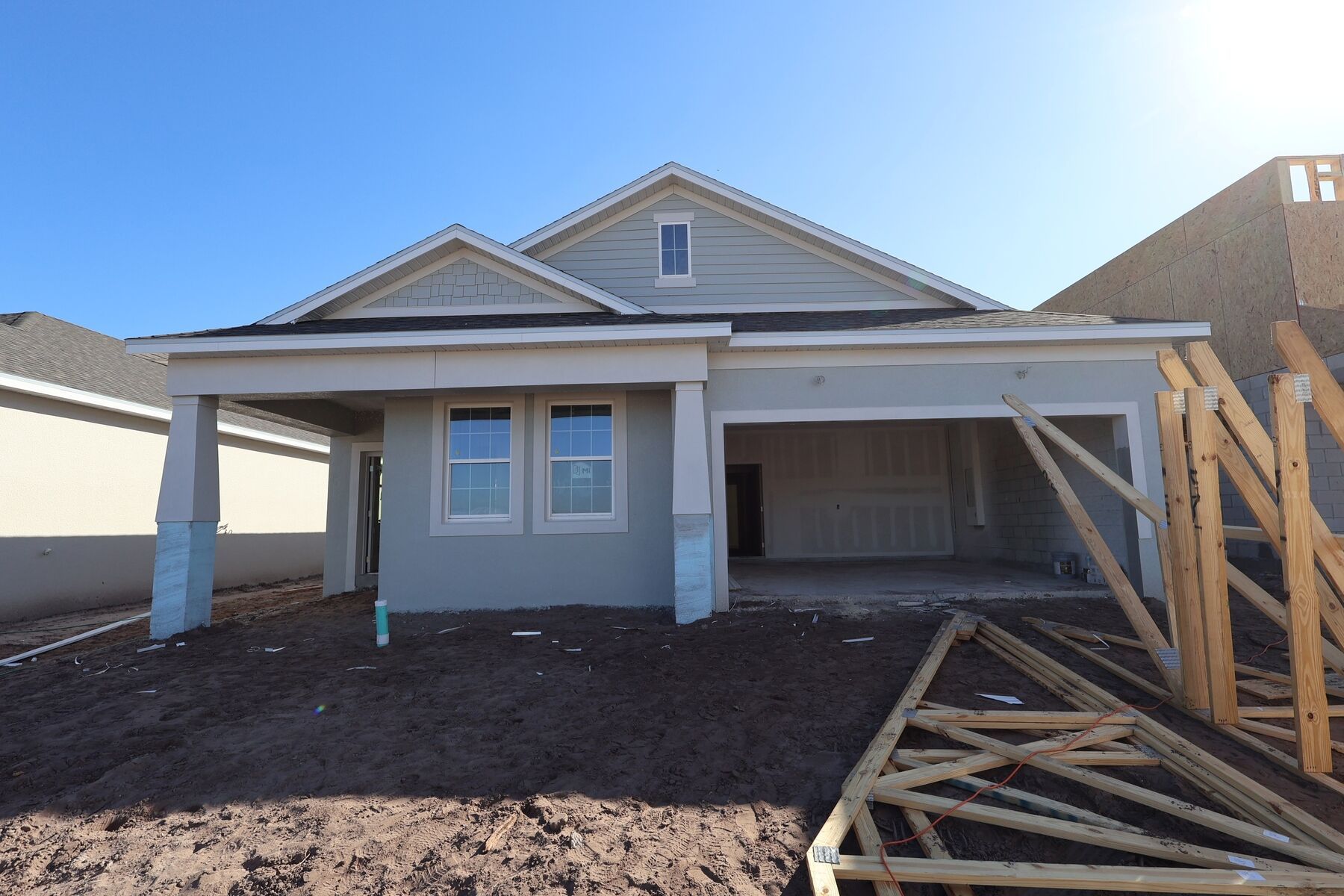 Front Exterior:Front Exterior