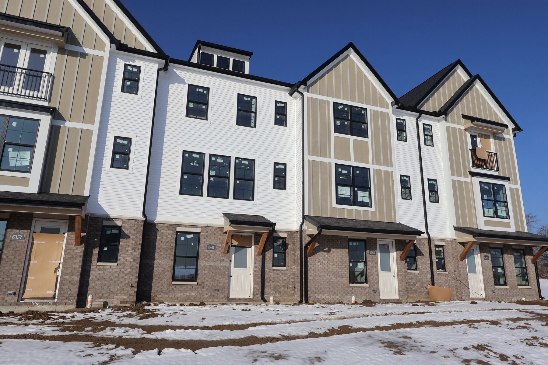 Front Exterior:Front Exterior