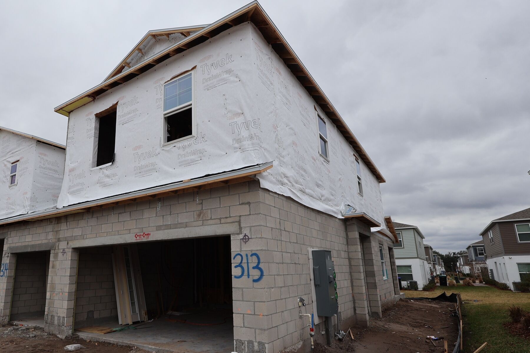 Side Exterior:Side Exterior