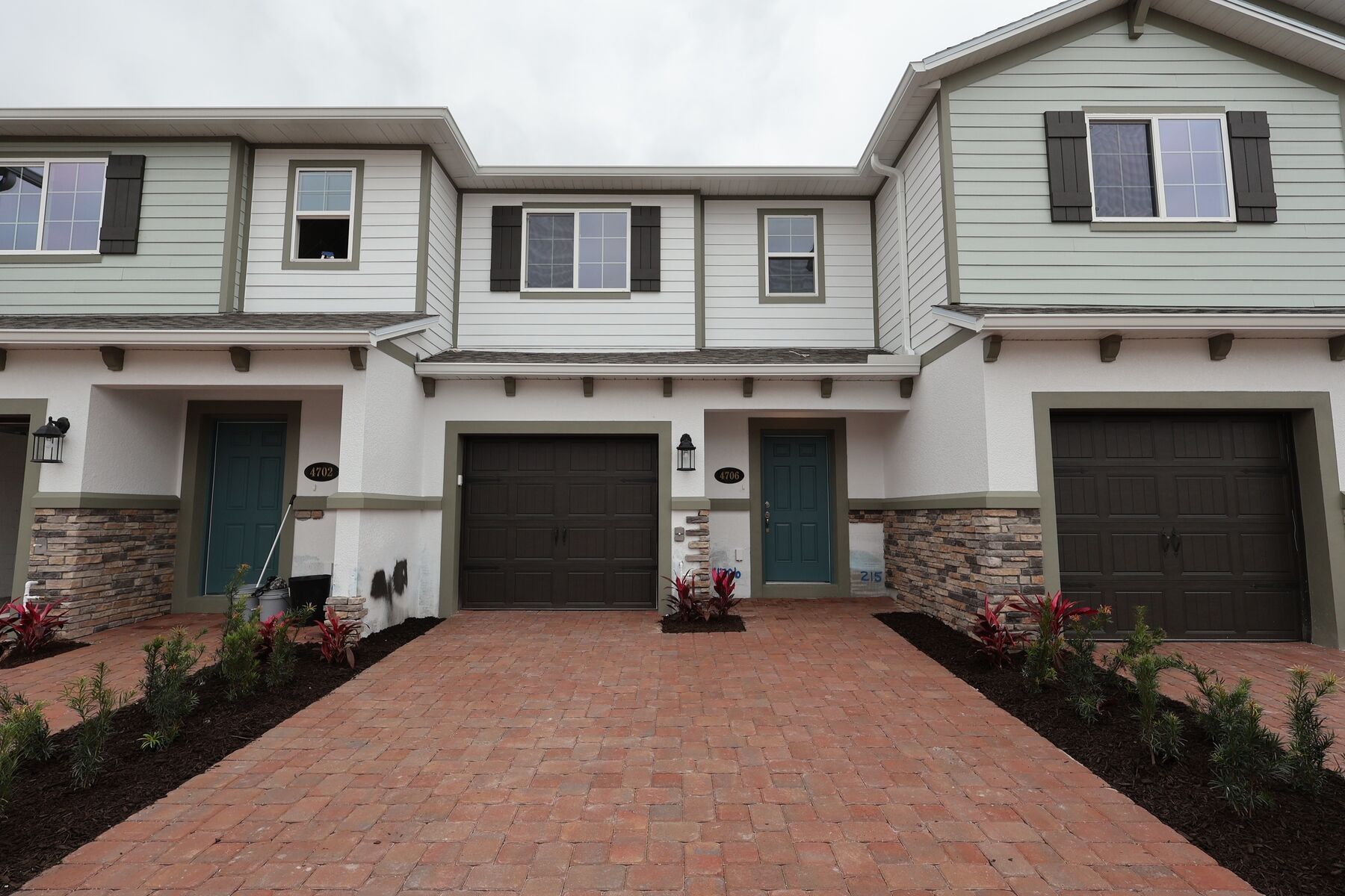 Front Exterior:Front Exterior