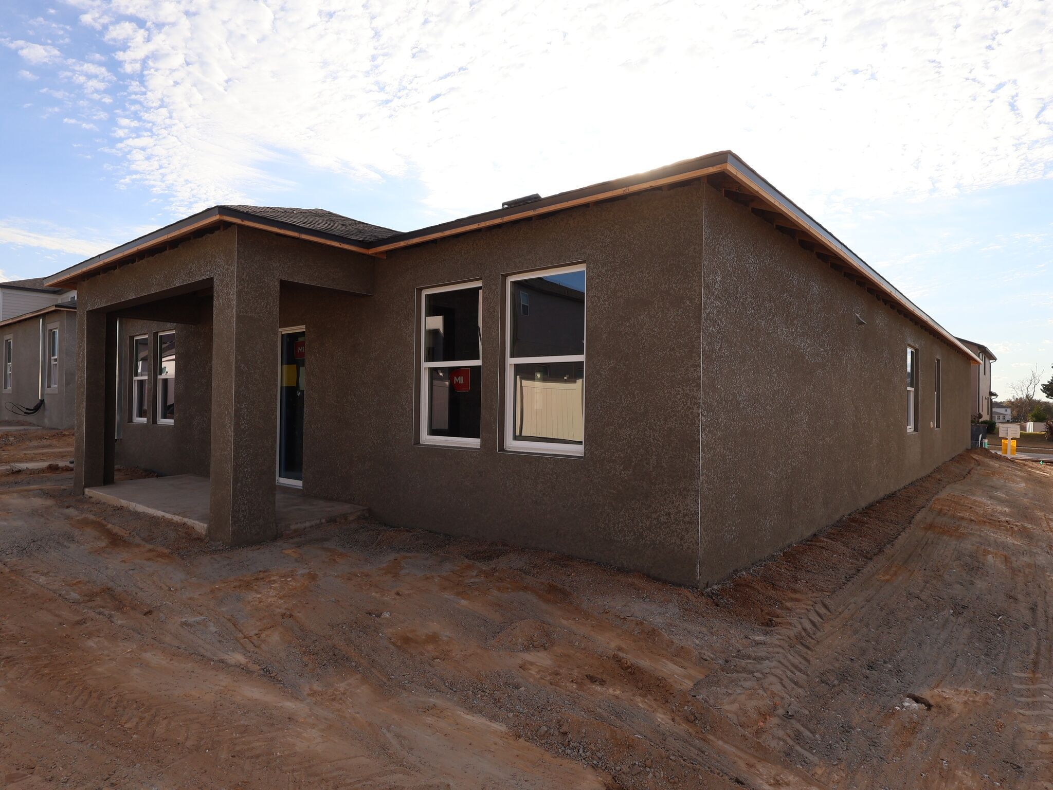 Side Exterior:Side Exterior